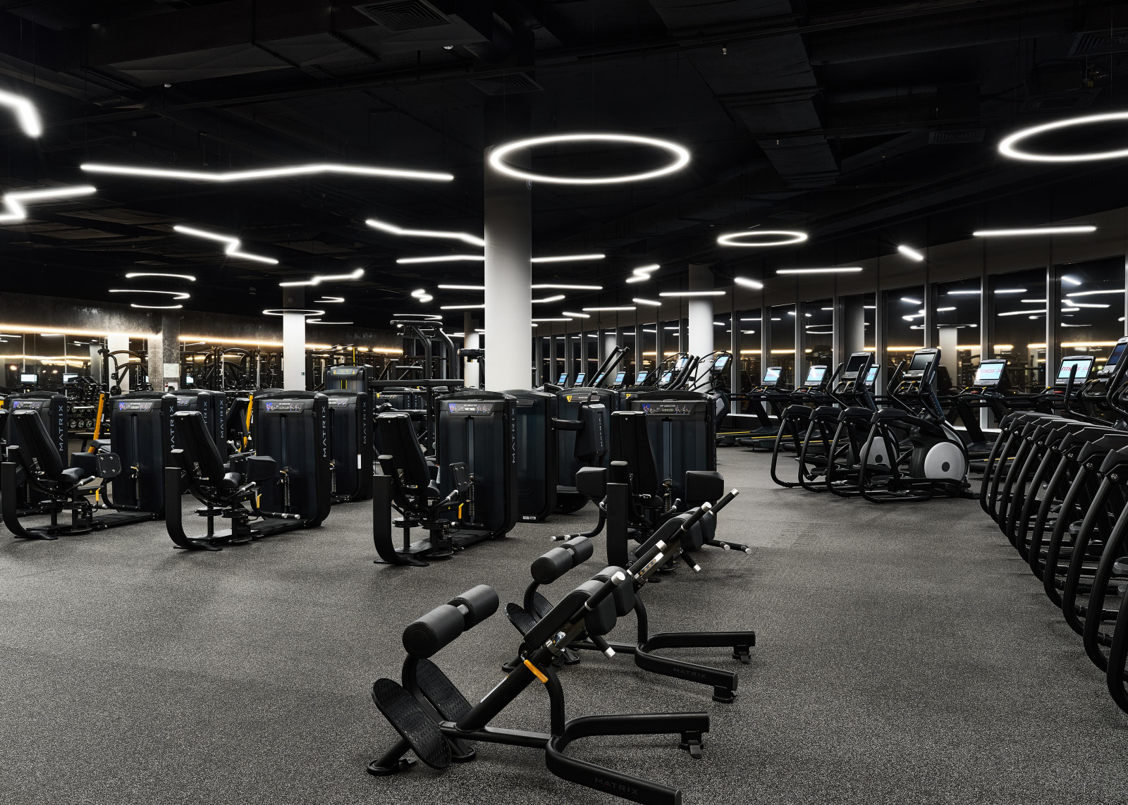 Фитнес-клуб Fitness 24. Санкт-Петербург