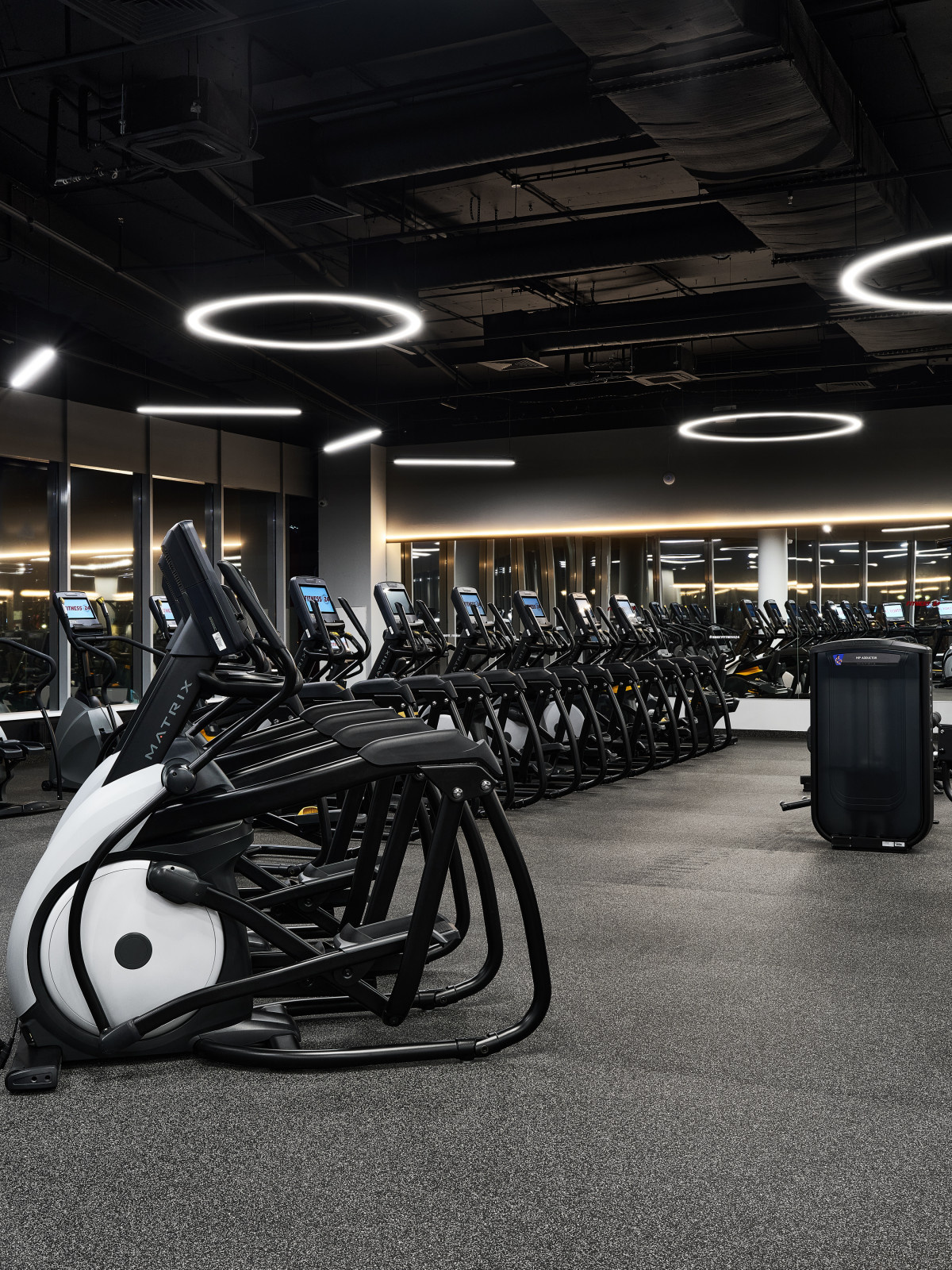 Фитнес-клуб Fitness 24. Санкт-Петербург