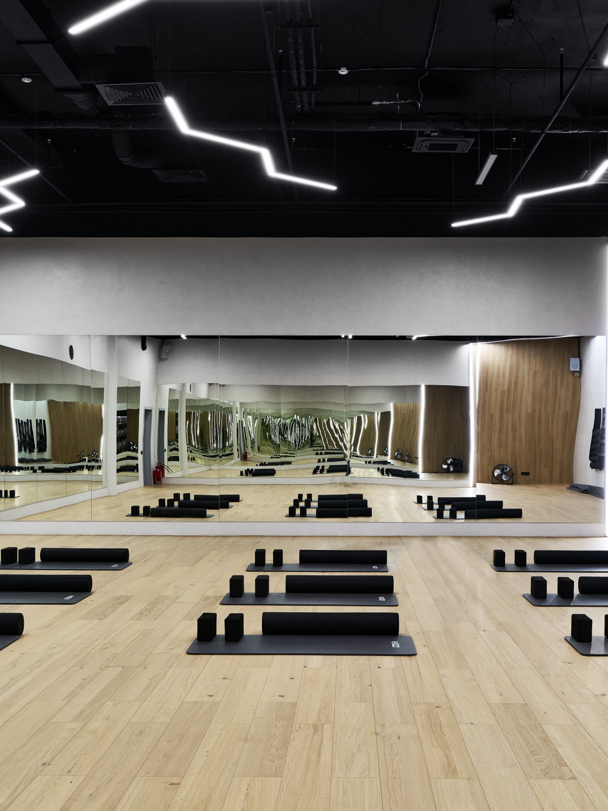 Фитнес-клуб Fitness 24. Санкт-Петербург