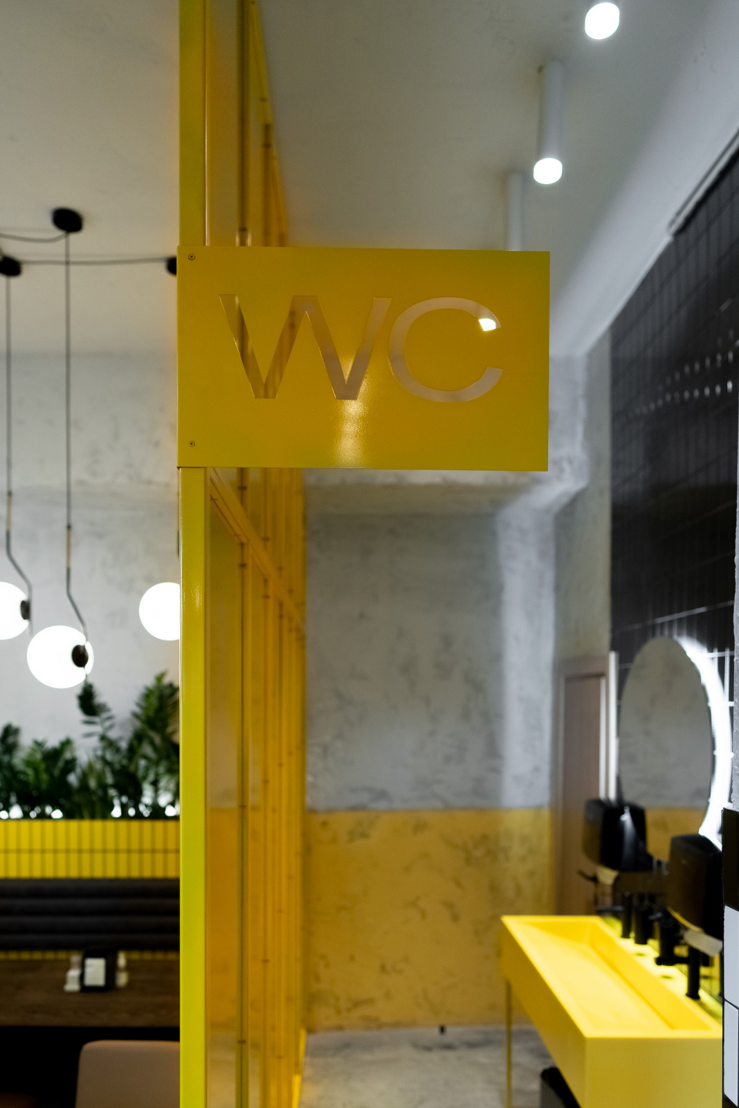 Вывеска из металла