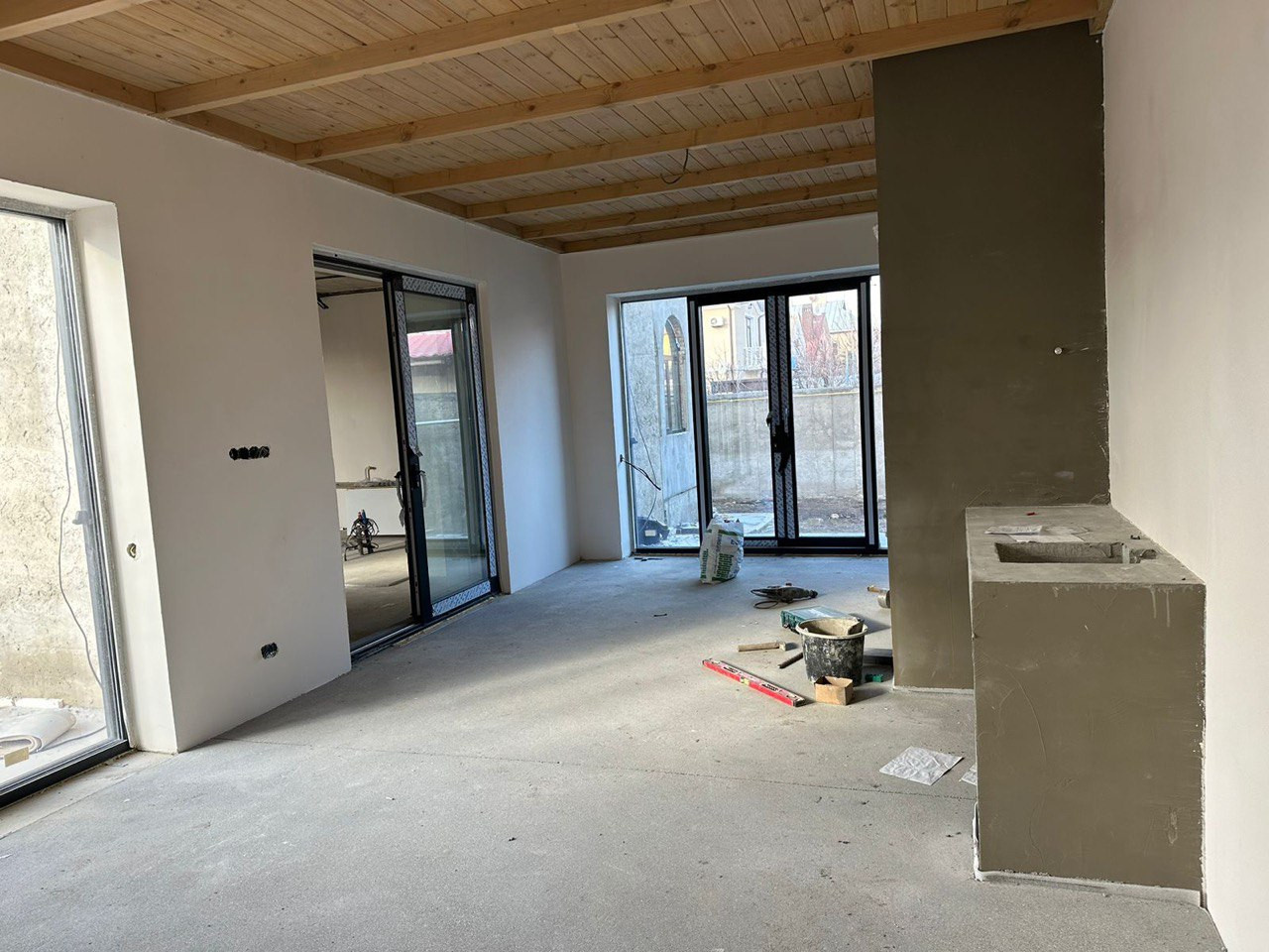 Минимализм, Евпатория