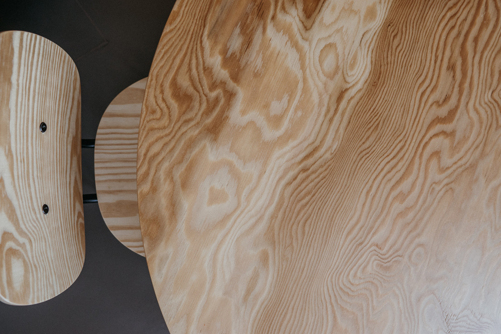 Стол для посетителей