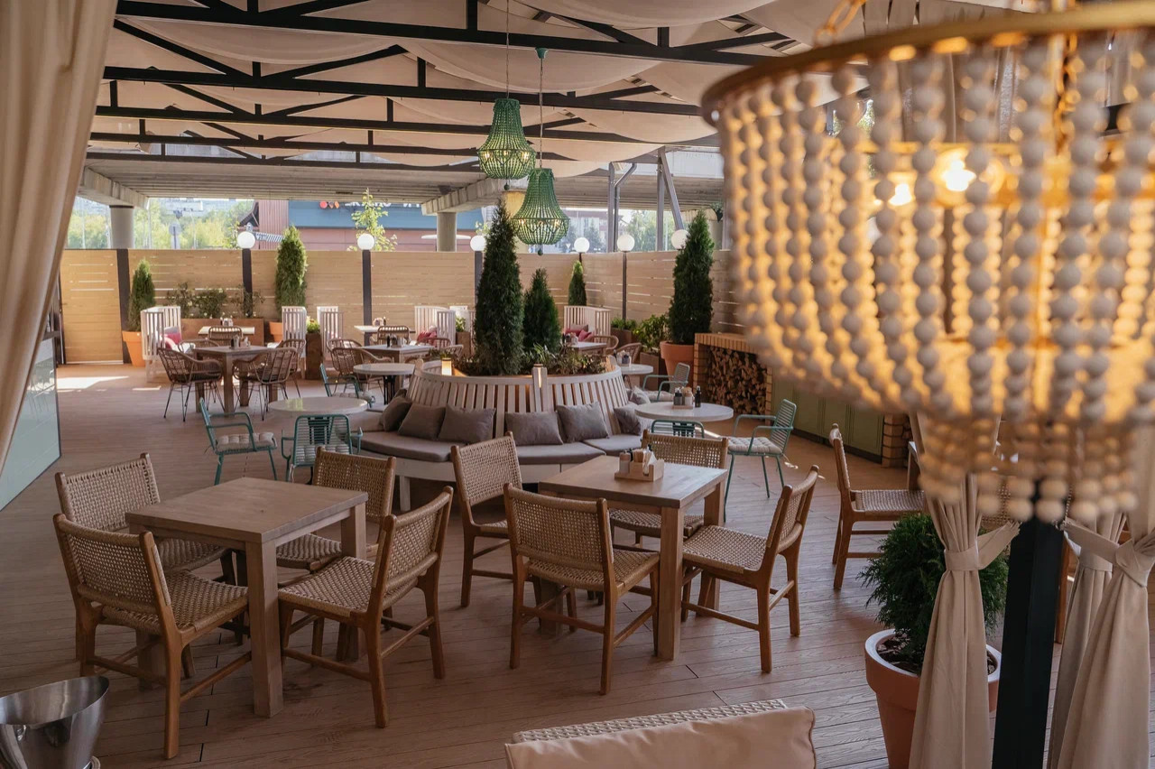 Веранда ресторана Tavola Perffeta