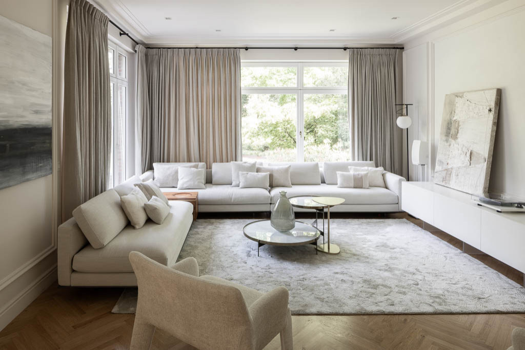 Villa Woluwe – Creating a Timeless Oasis: A Family Villa with a Southern French