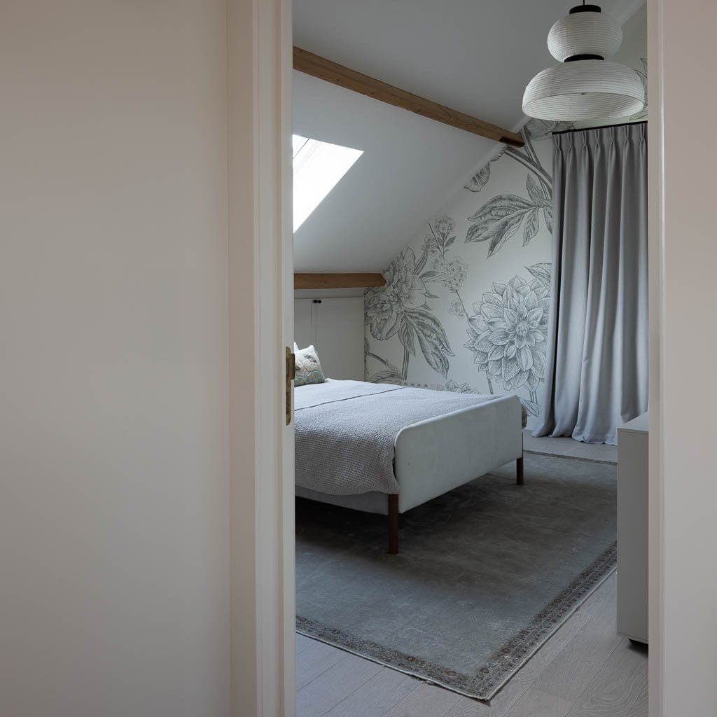 Villa Woluwe – Creating a Timeless Oasis: A Family Villa with a Southern French