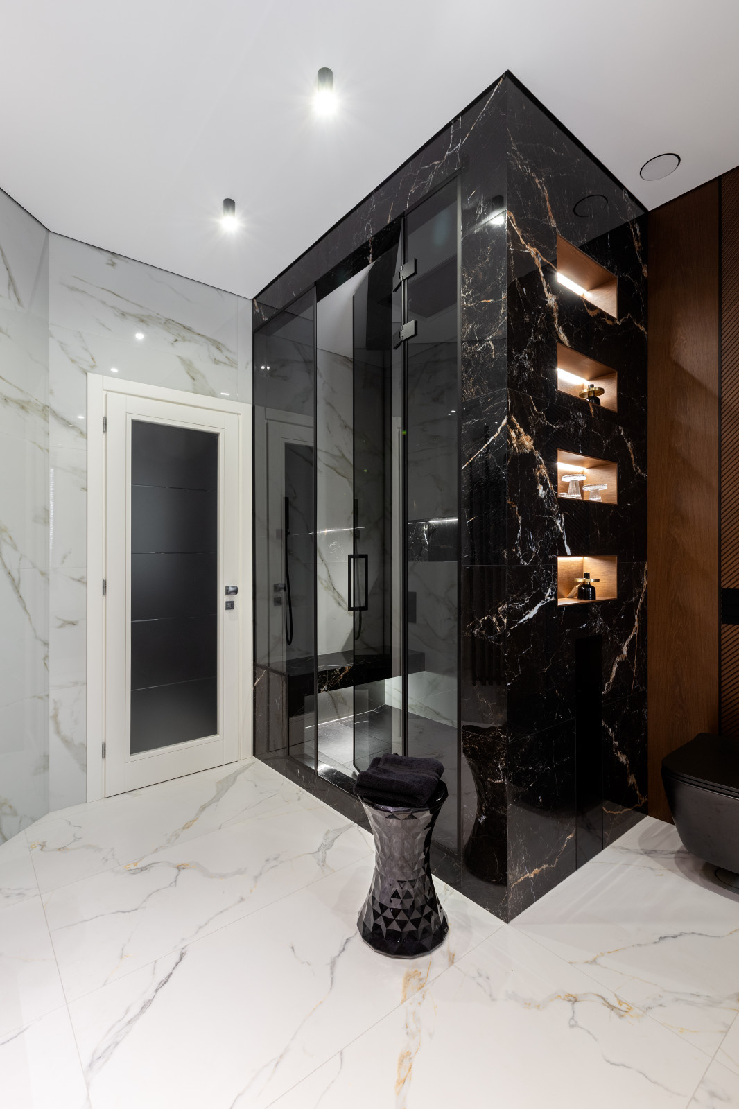 Мужская мастер-спальня