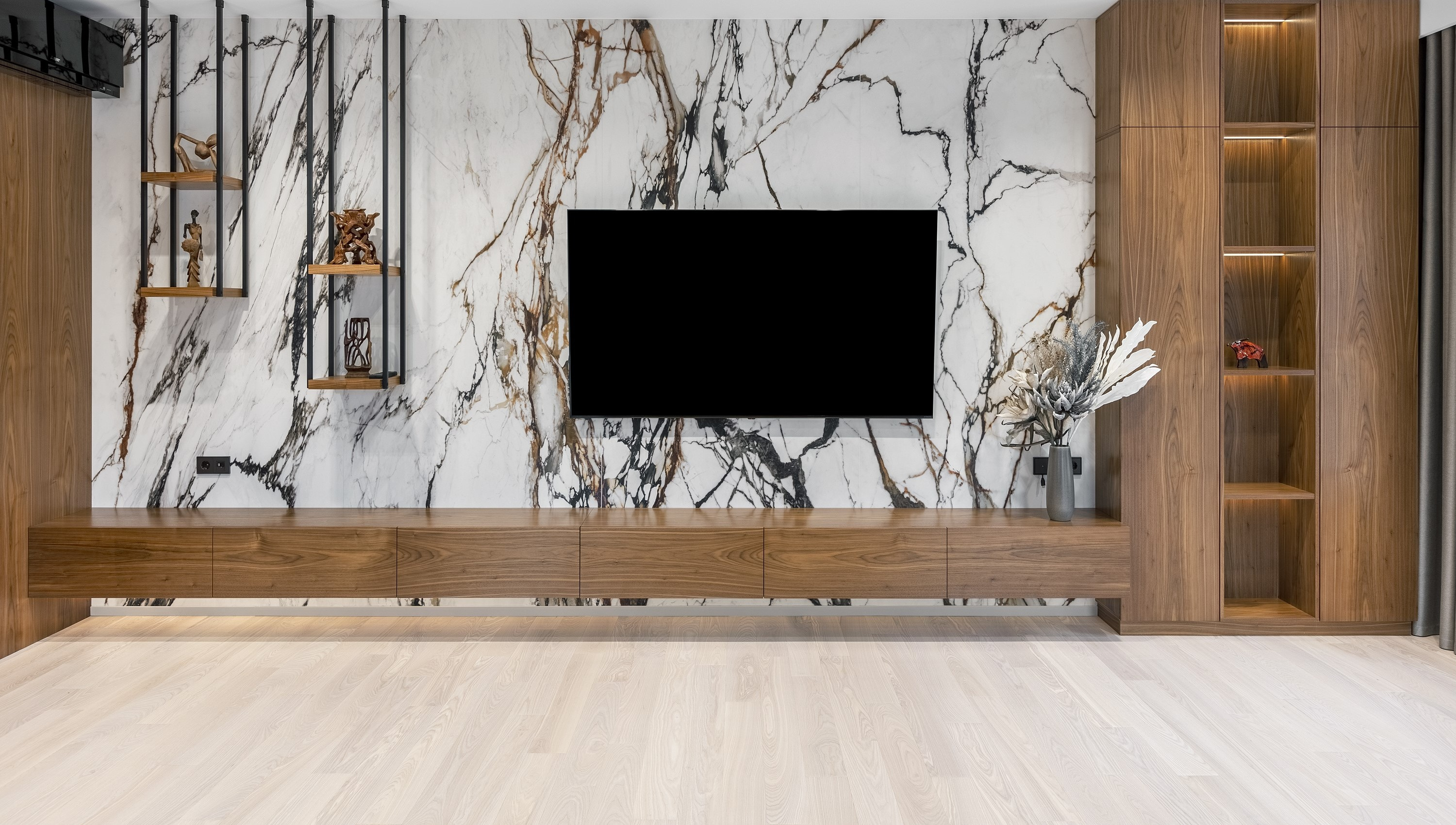 Фоновое изображение профиля КВЕРКУС