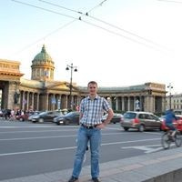 Максим Попов