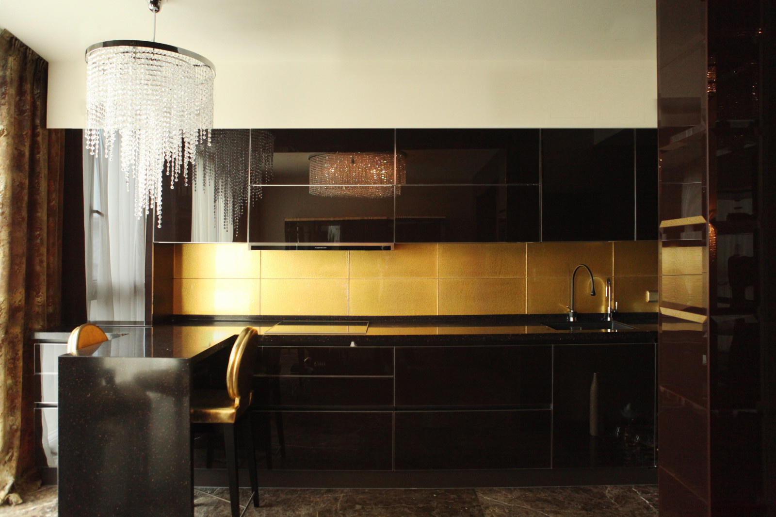 Glam Residence in chocolate palette