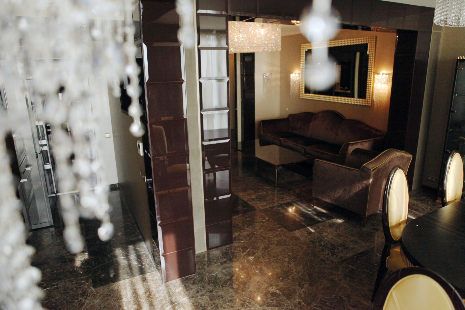 Glam Residence in chocolate palette