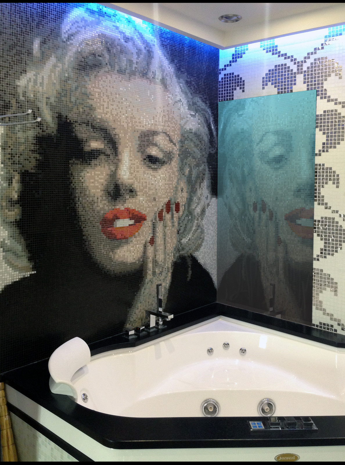 Marilyn Hearts