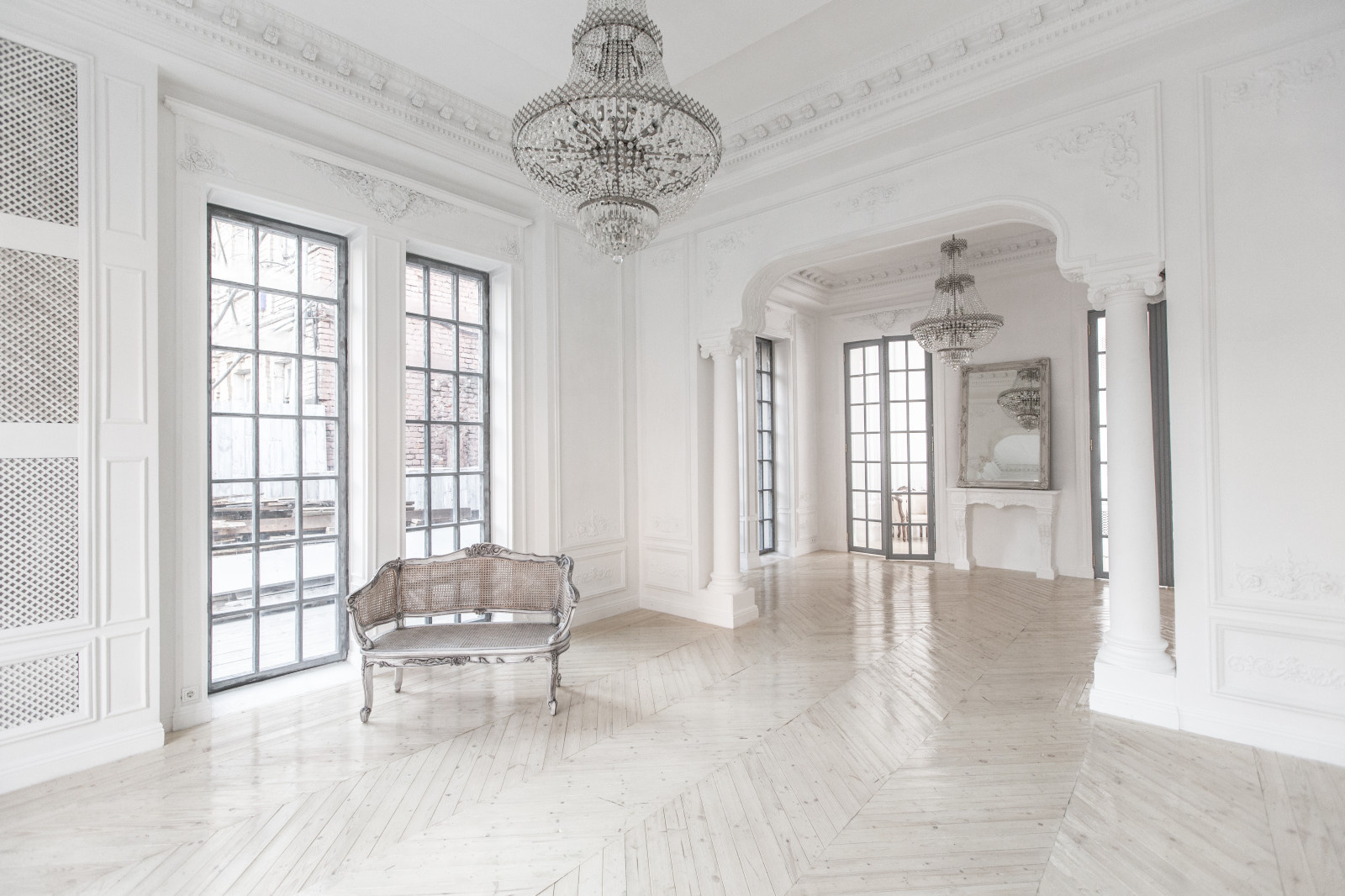 В ритме роскоши  ROYAL STUDIO