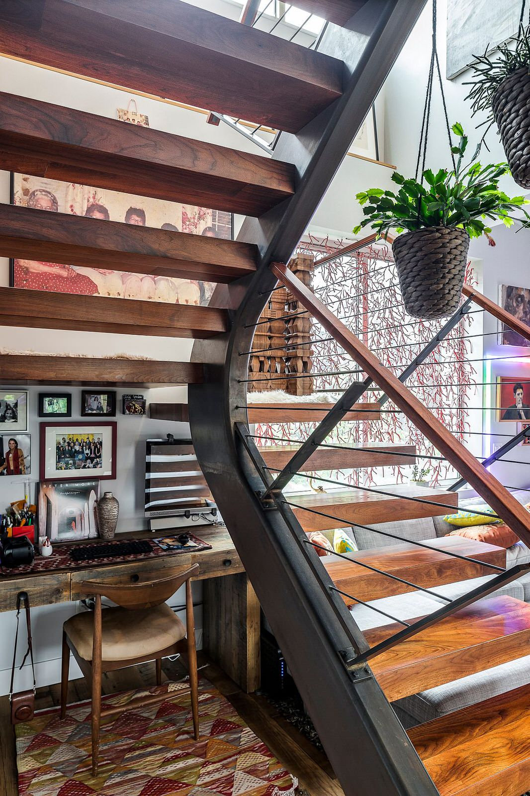 Eye-Catching Efficiency: Small Eclectic Home Offices with Colorful Panache
