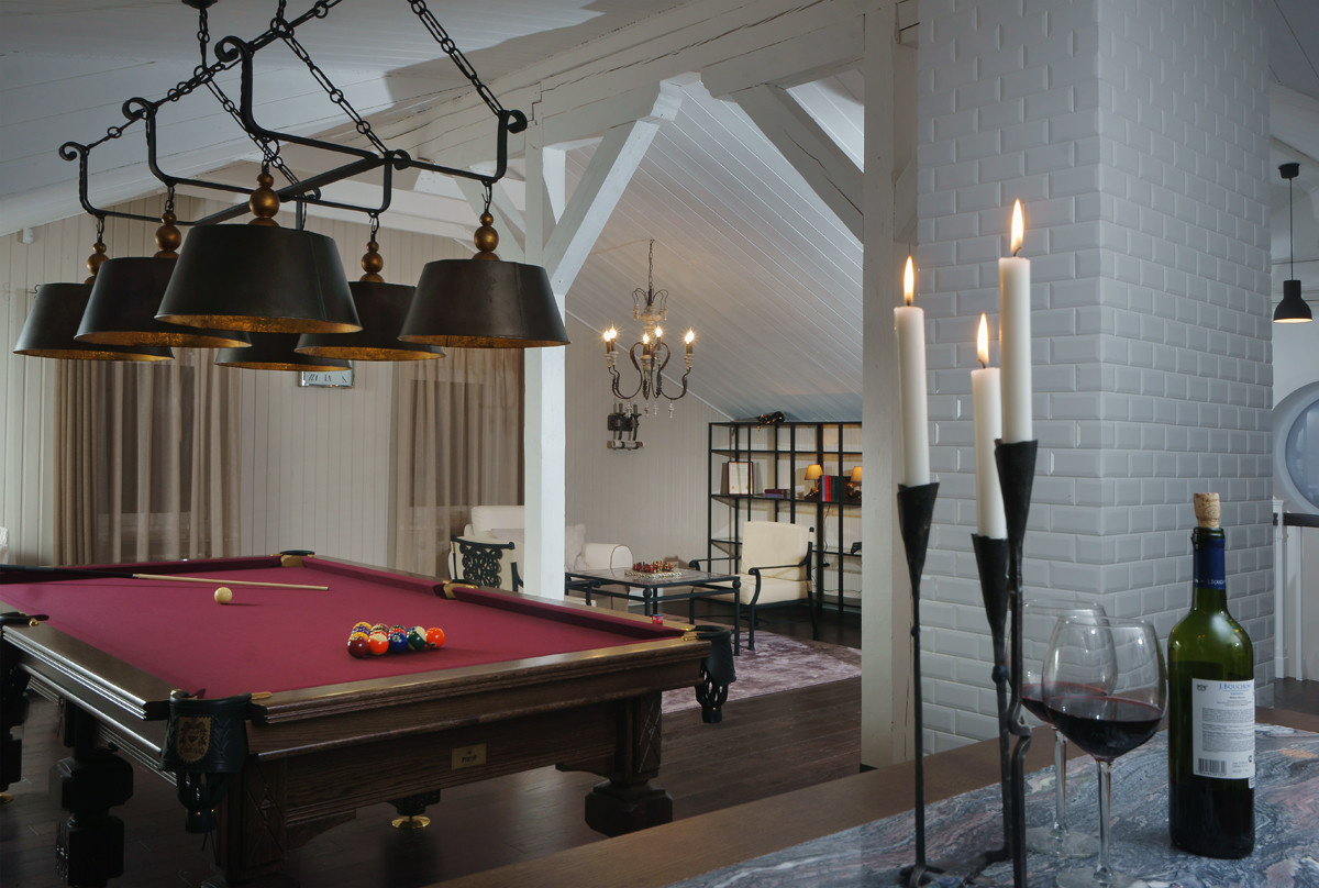 PRIVATE HOUSE