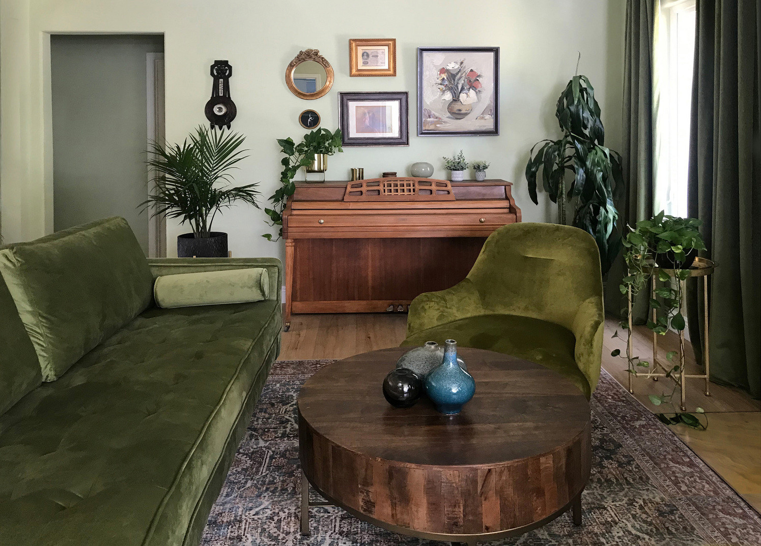 Classic Glam Residence in La Crescenta
