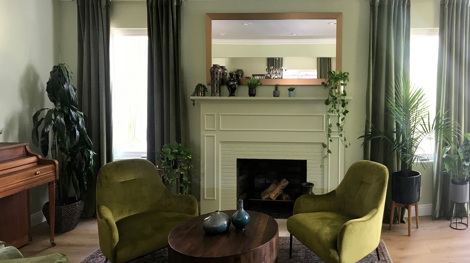 Classic Glam Residence in La Crescenta
