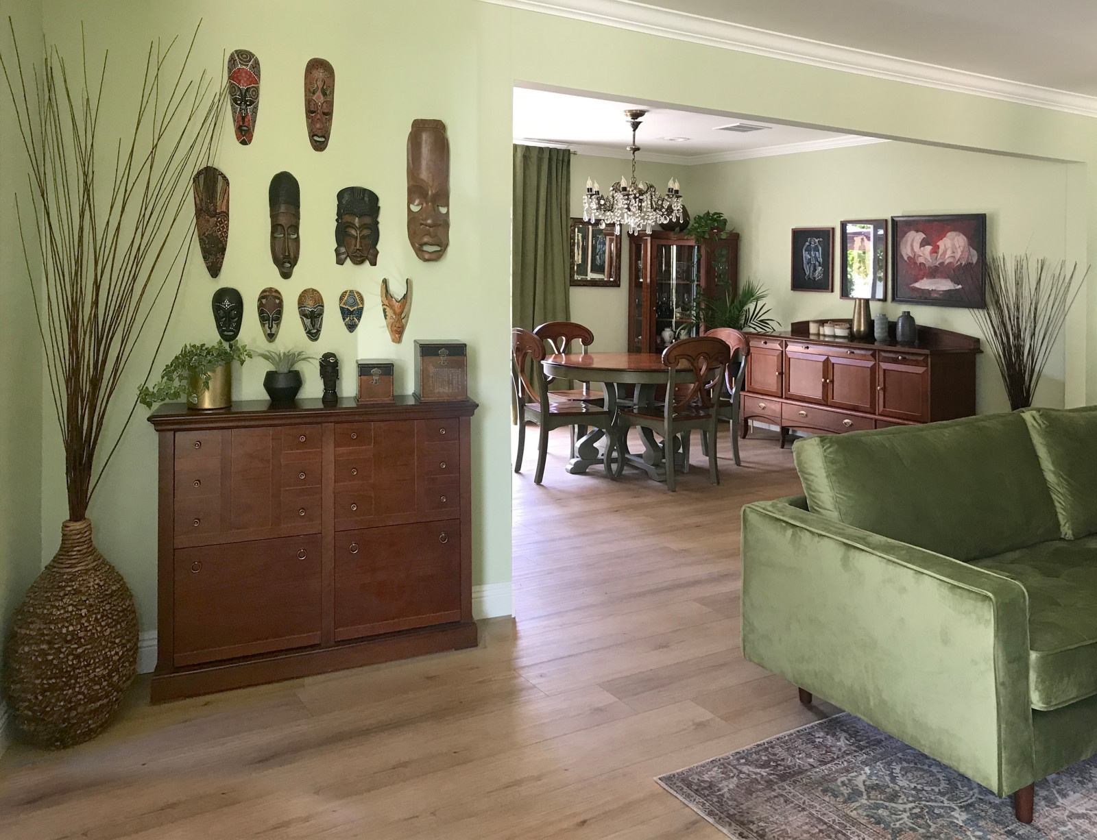 Classic Glam Residence in La Crescenta