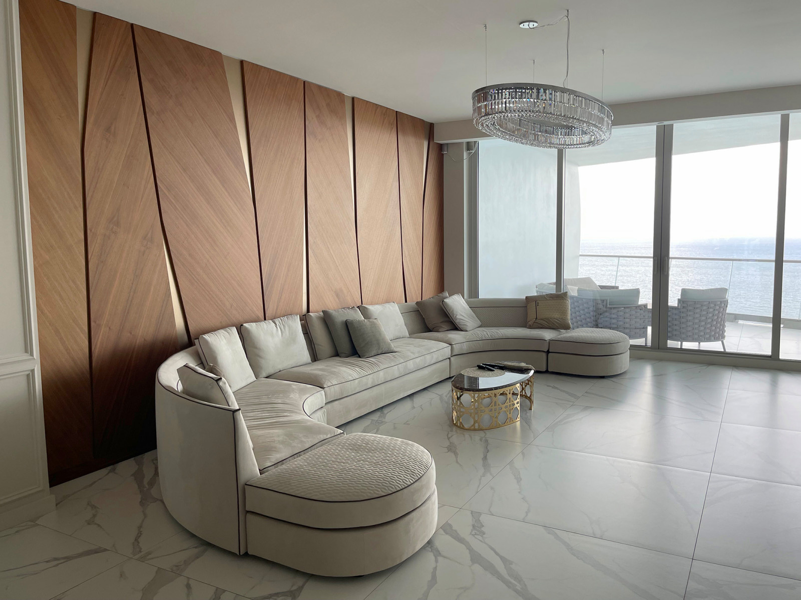 Обложка проекта: Apartment in Jade Signature