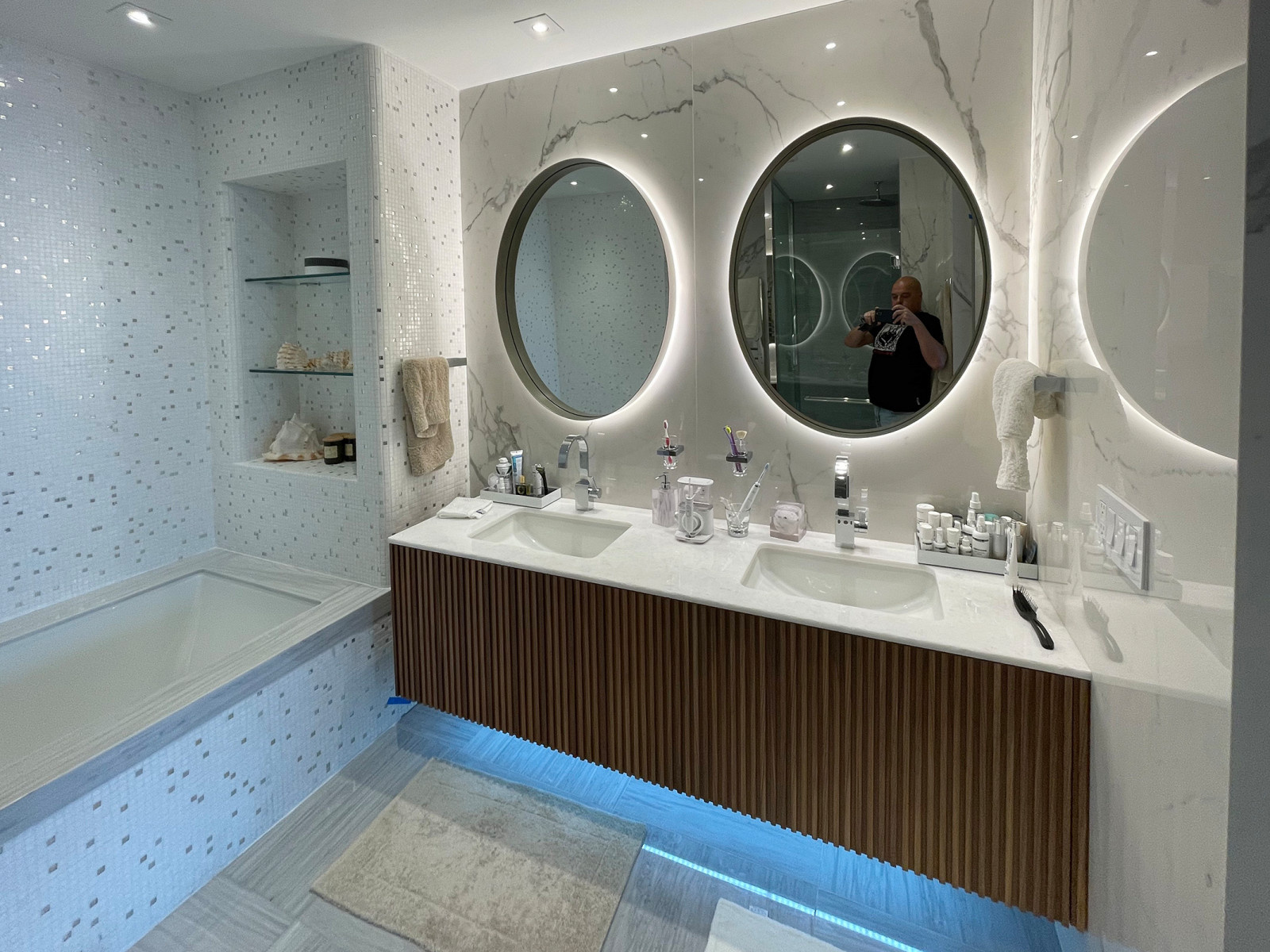 Apartment in Jade Signature