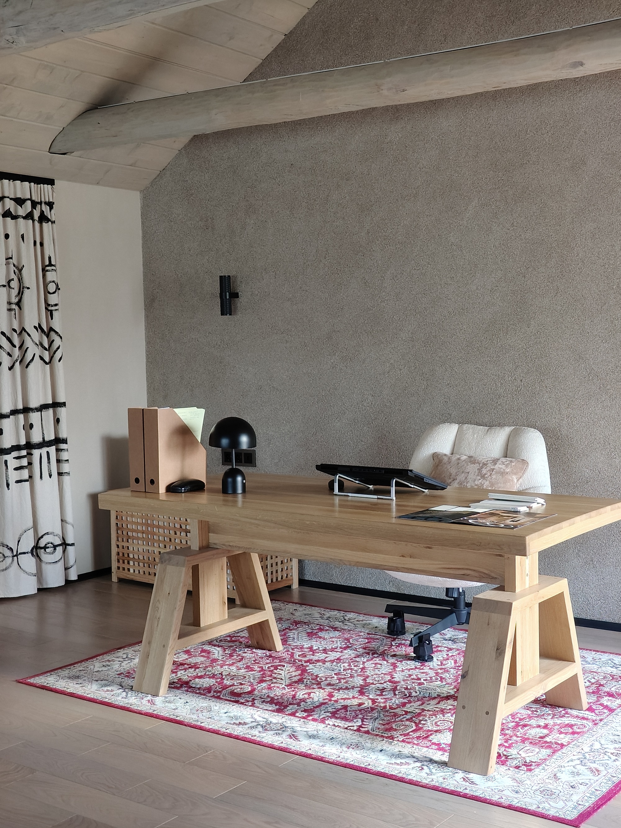 Open space со спальней и кабинетом