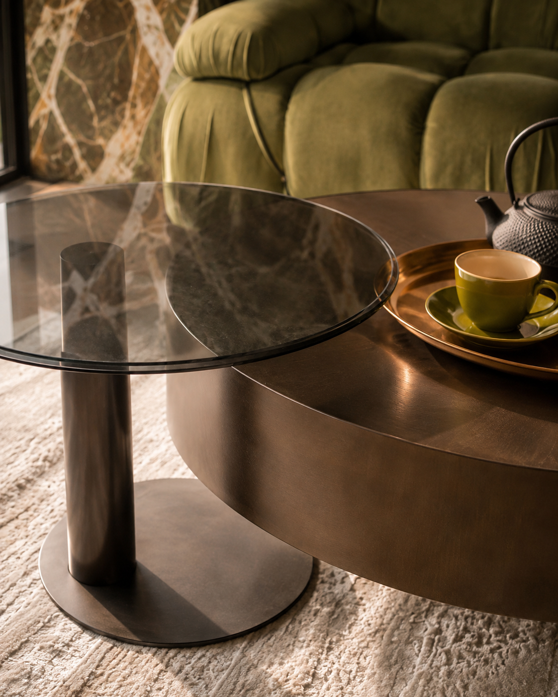 современный эклектичный минимализм с элементами mid-century modern и quiet luxury.