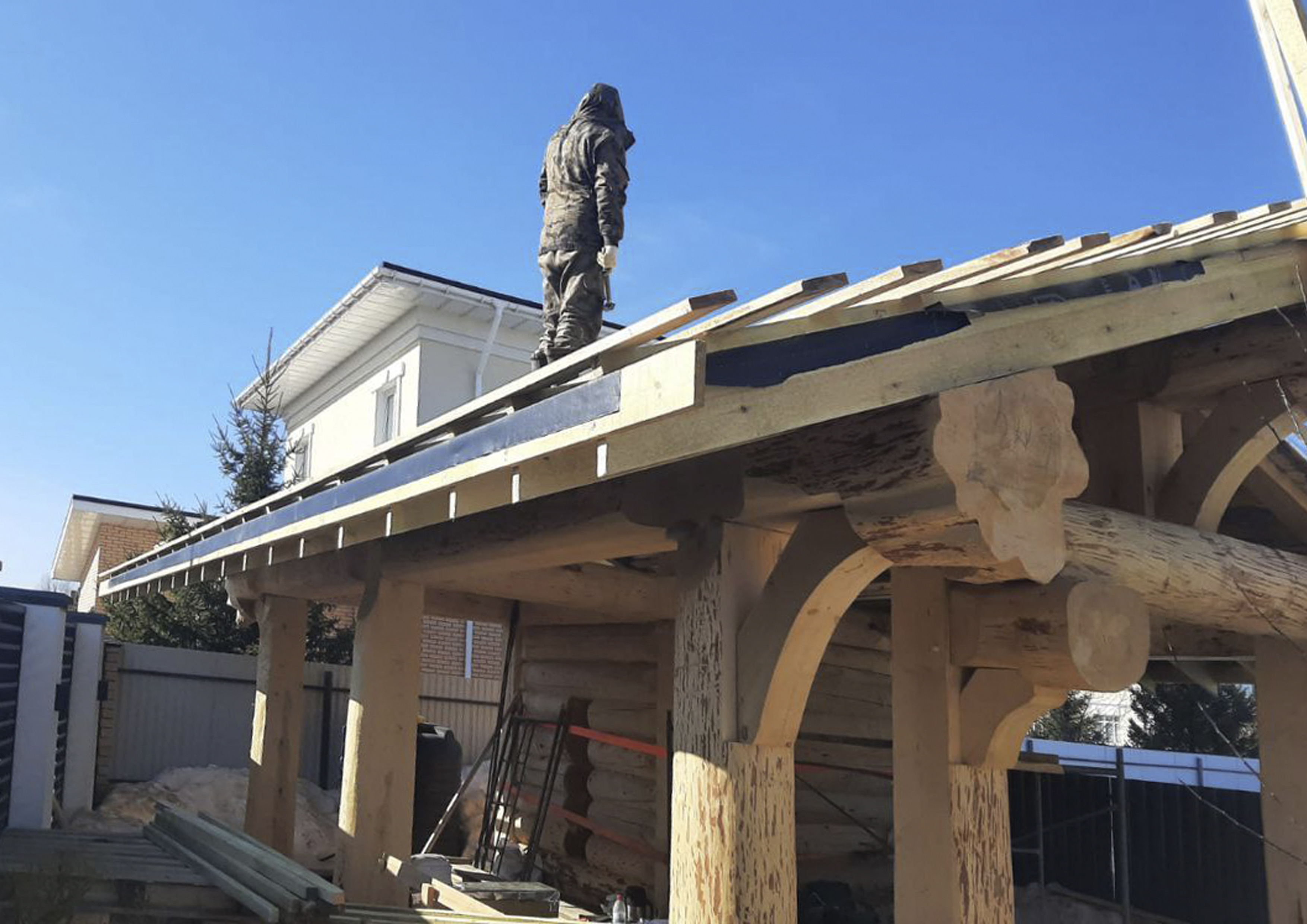 Баня в технологии post and beam для маленького участка