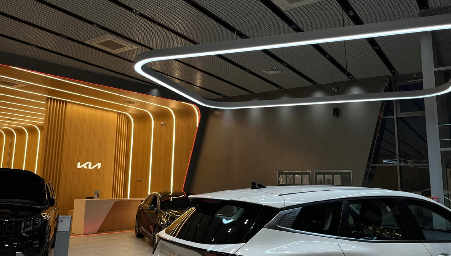Автосалон KIA, Санкт-Петербург