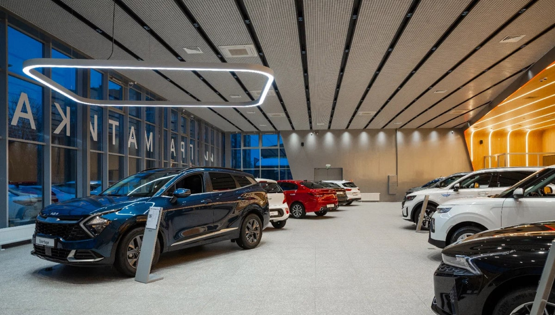 Автосалон KIA, Санкт-Петербург