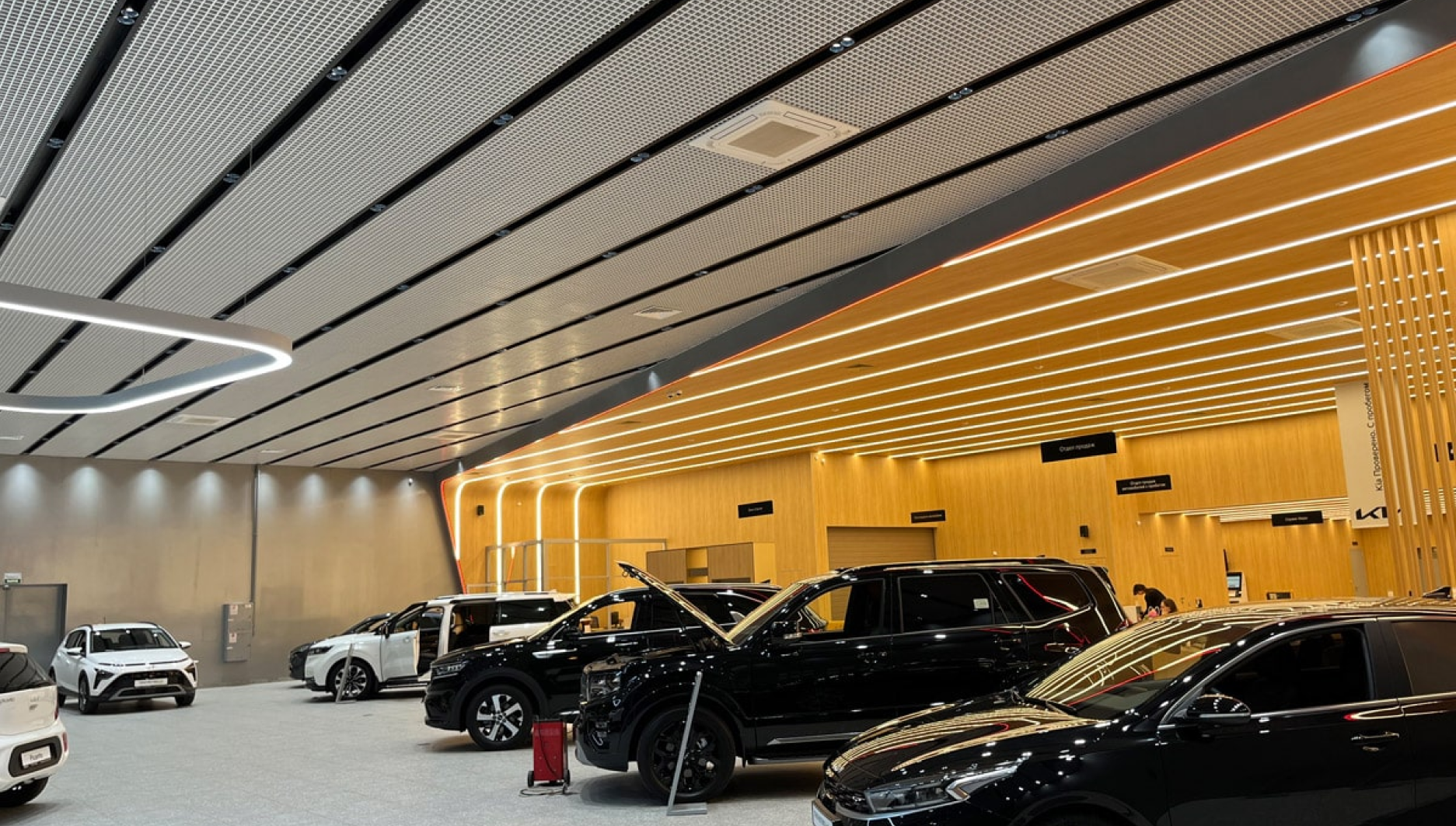 Автосалон KIA, Санкт-Петербург