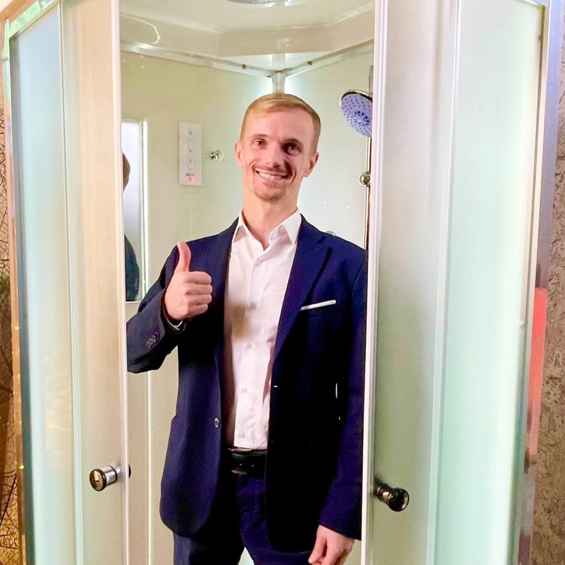 Роман Петров