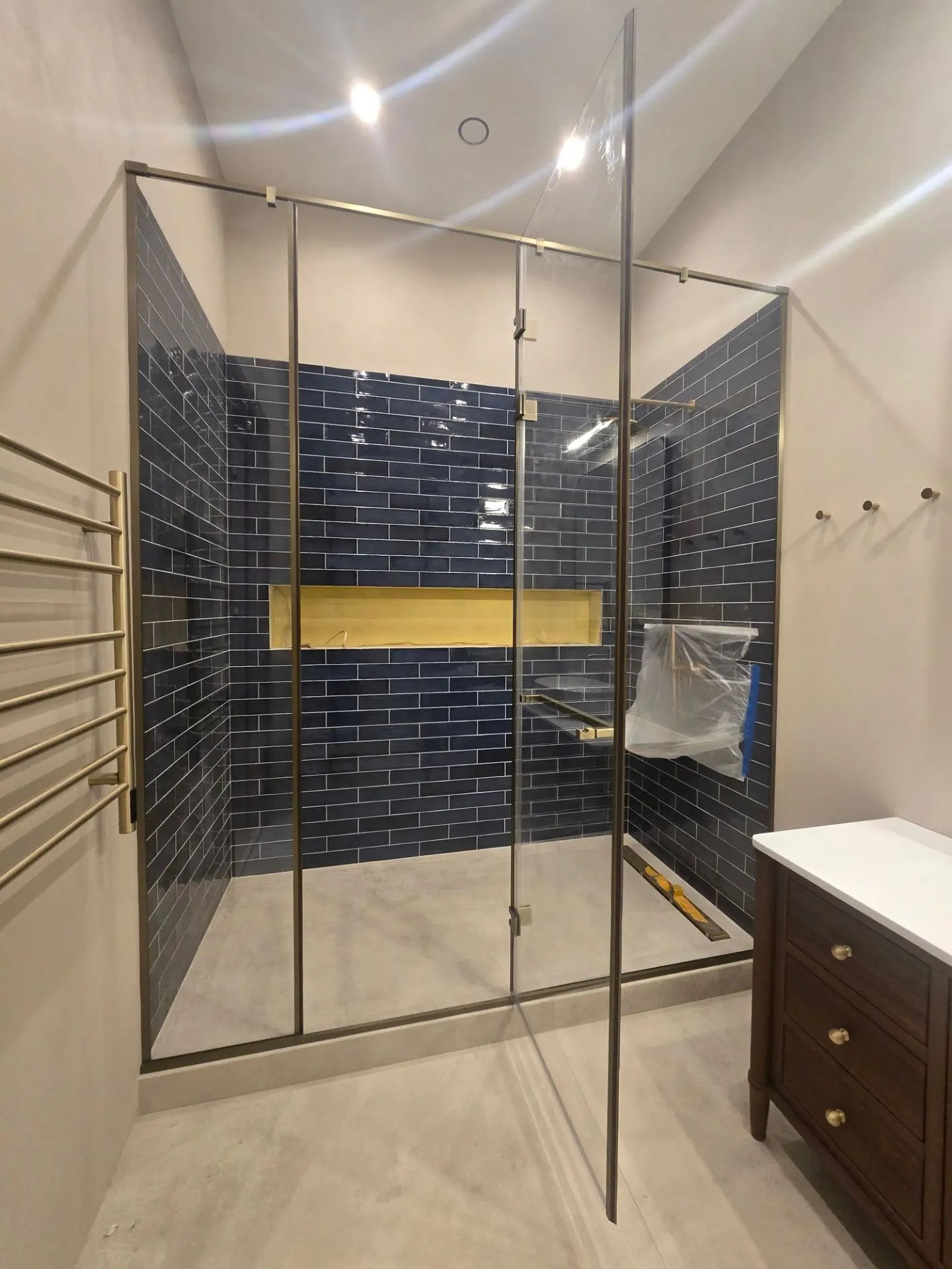 Золотой стандарт в деталях: новая работа от Design Glass. ✨