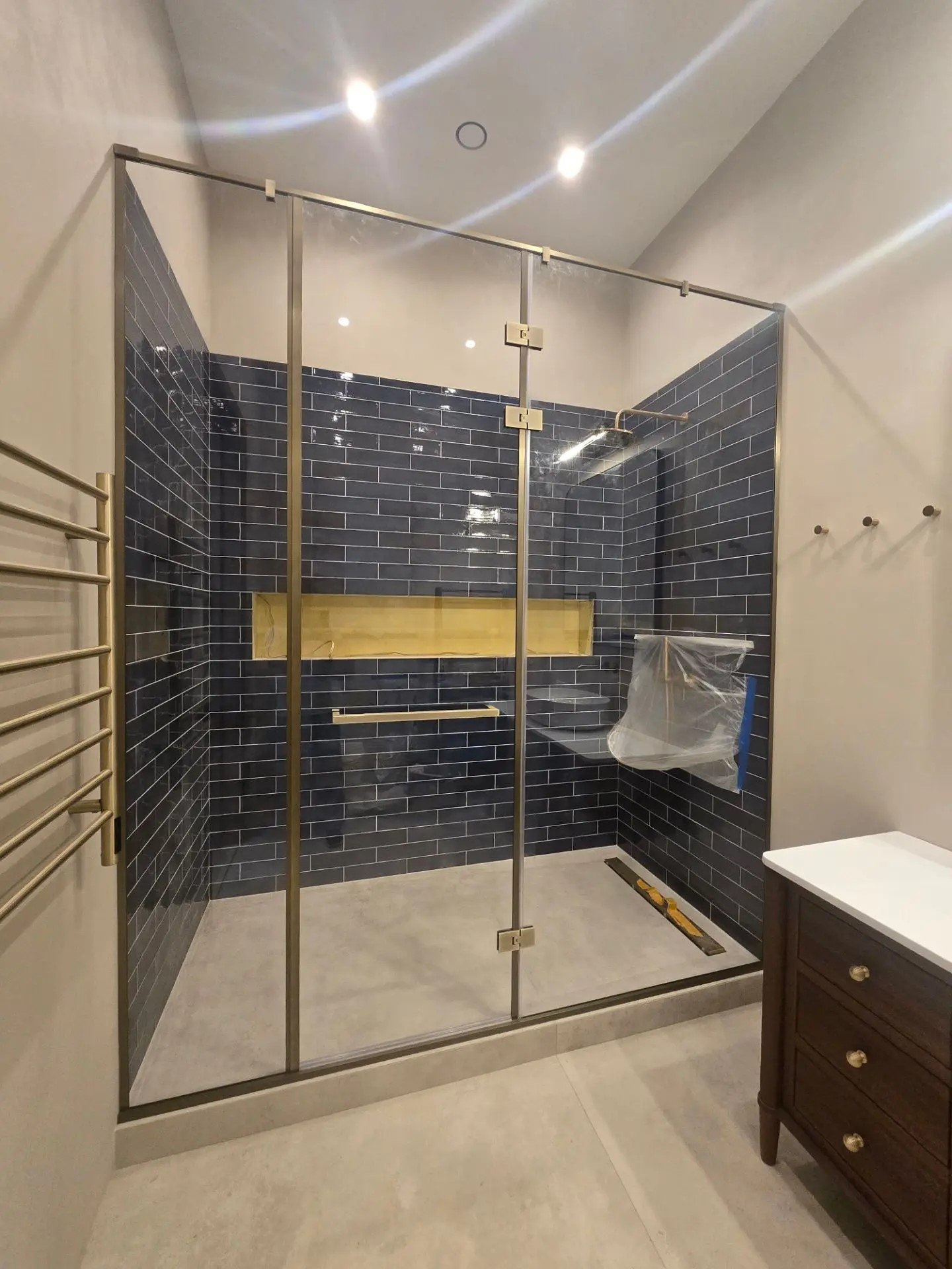 Золотой стандарт в деталях: новая работа от Design Glass. ✨