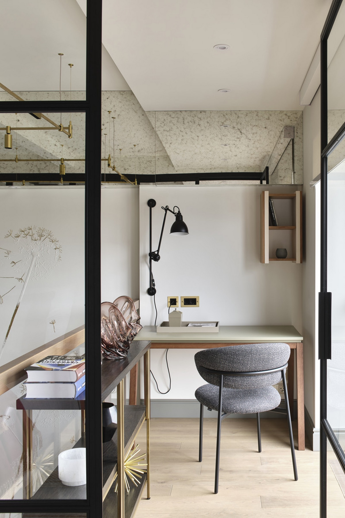 Мебель в квартиру в в ЖК «Рассвет Loft Studio»
