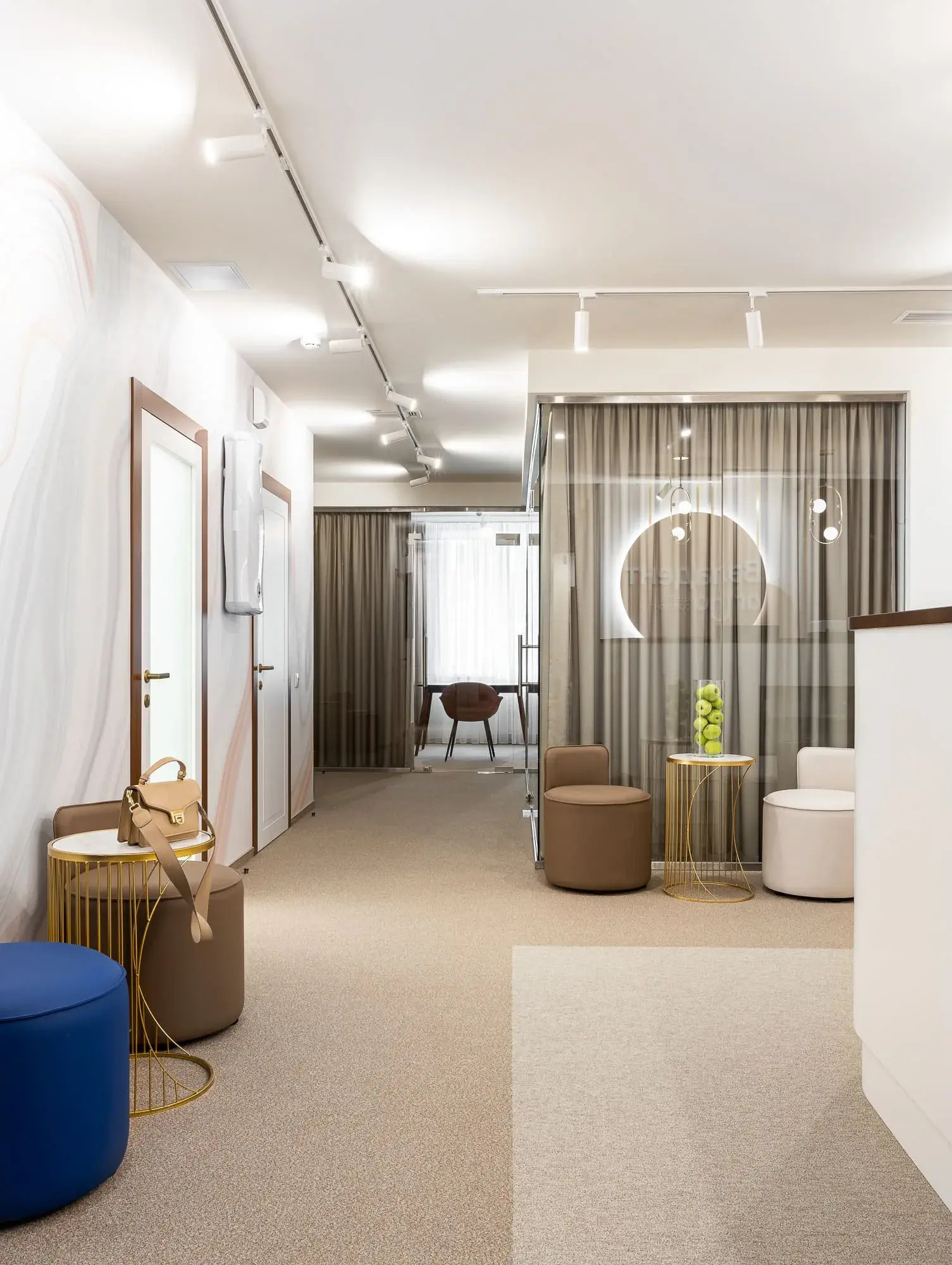 Veladent Ortho. Стоматологическая клиника 390 м² в Челябинске