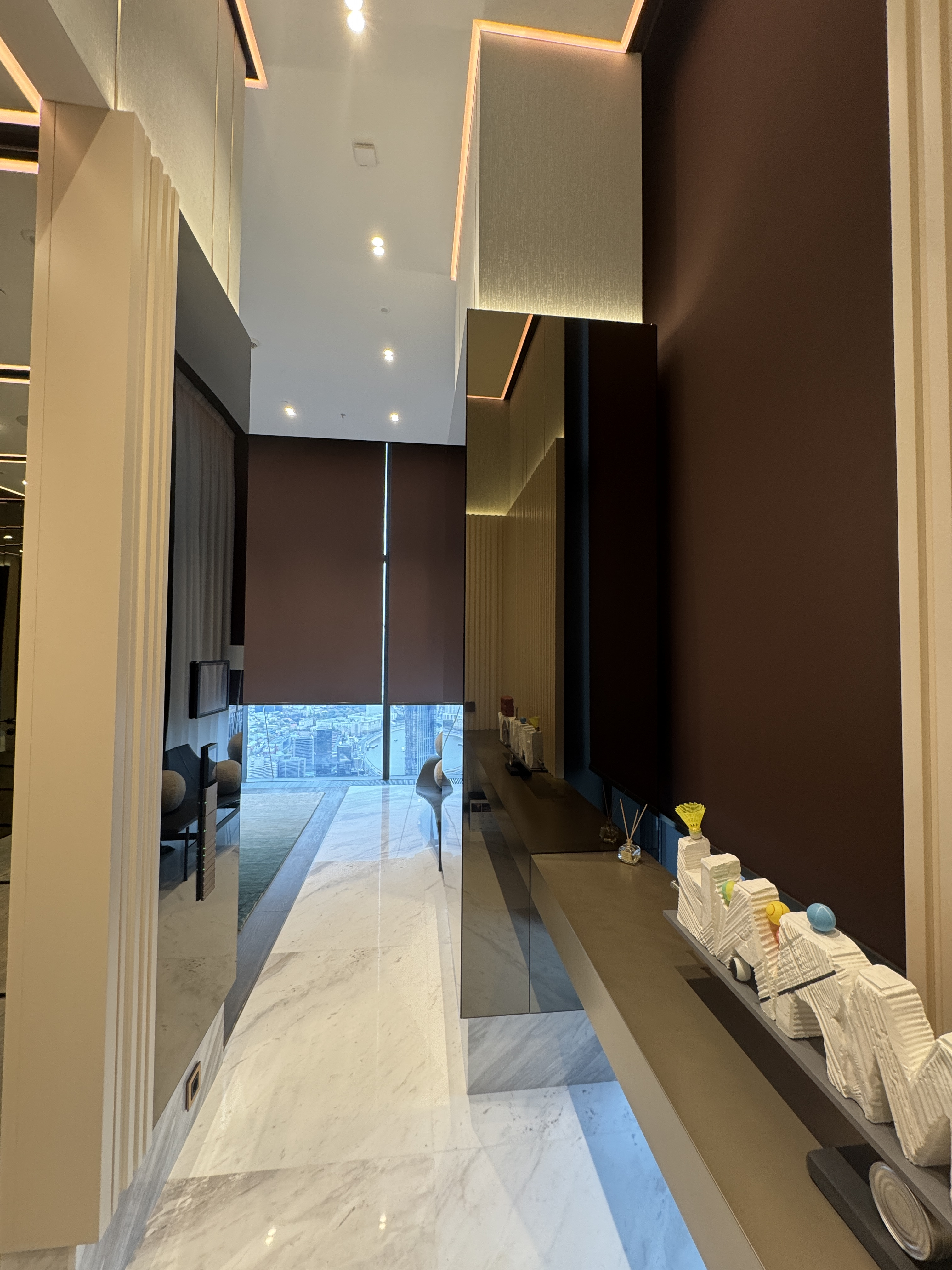 Обложка проекта: Геометрия и материалы: технический разбор интерьера в «Москва-Сити».