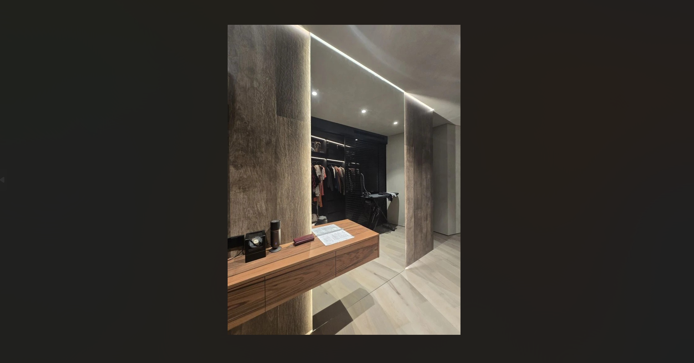 Зеркало в прихожей с подсветкой