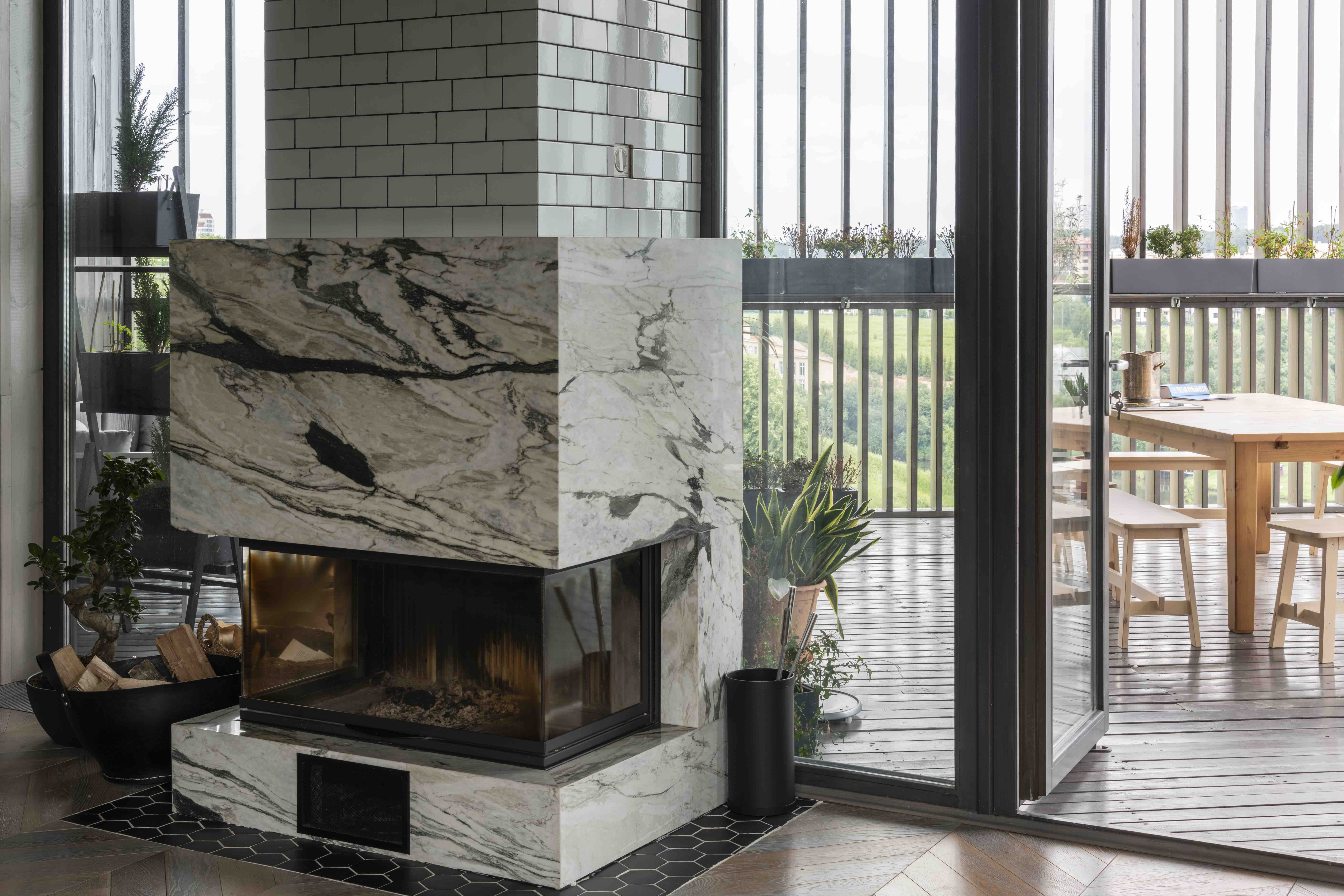 Загородный дом на склоне в Ромашково