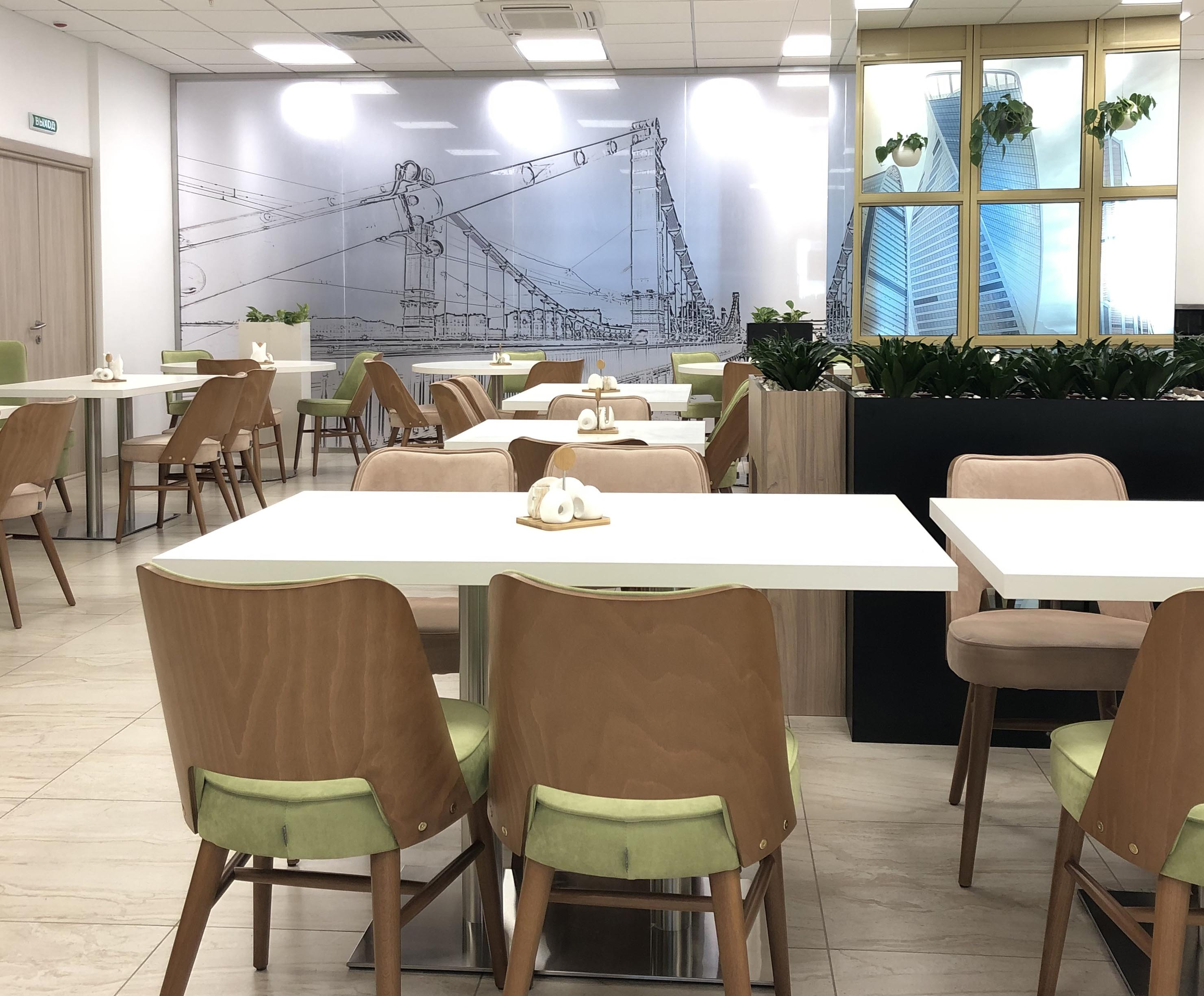 Декорирование столовой в офисном центре
