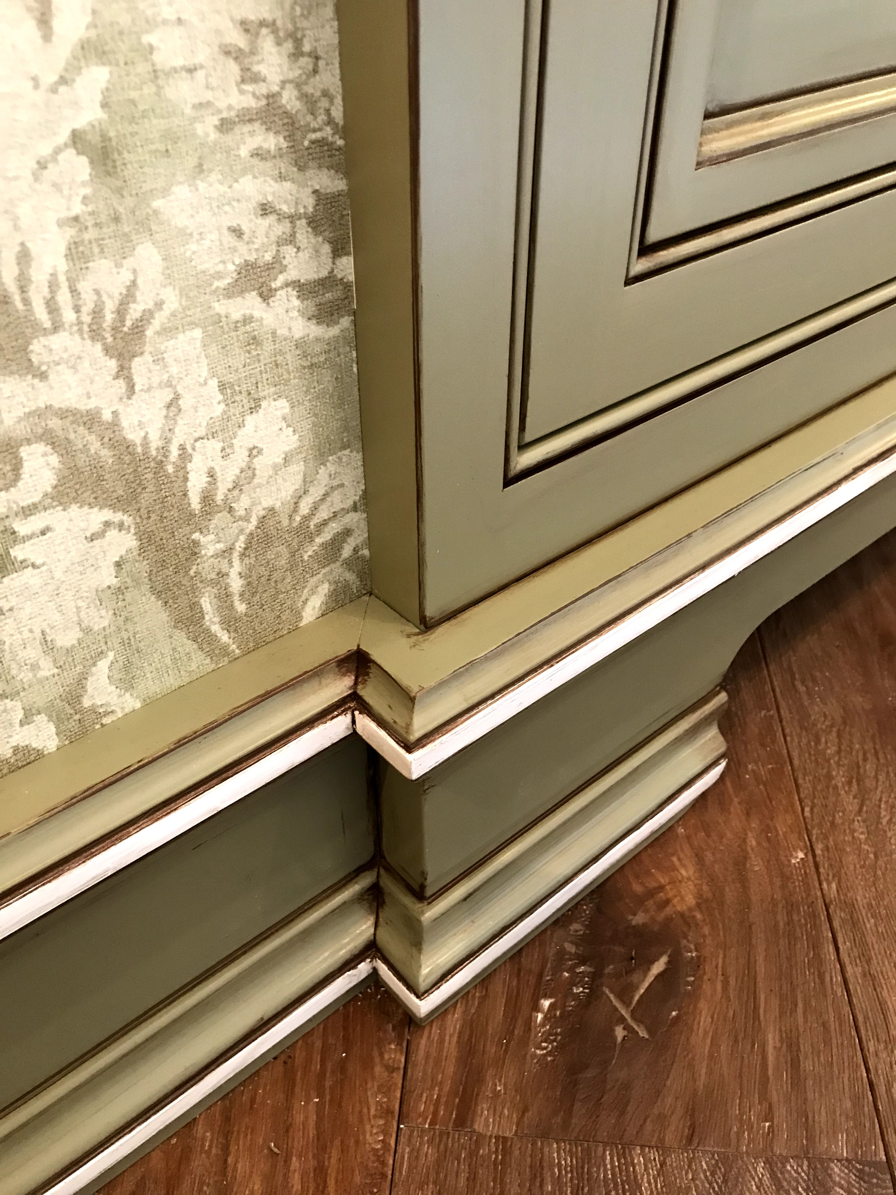 Покраска мебели