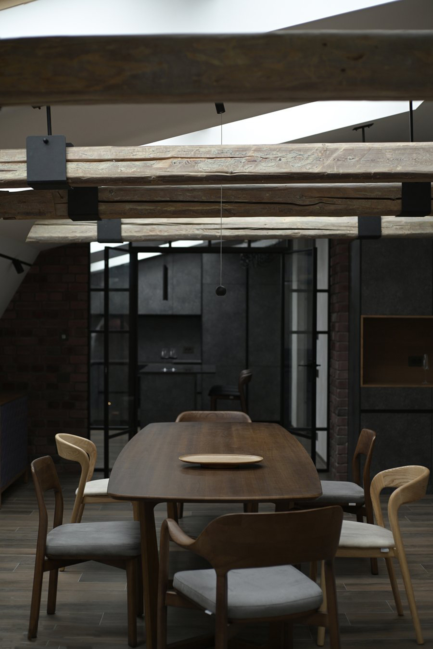 Мансарда с камином «Петербургский флёр»