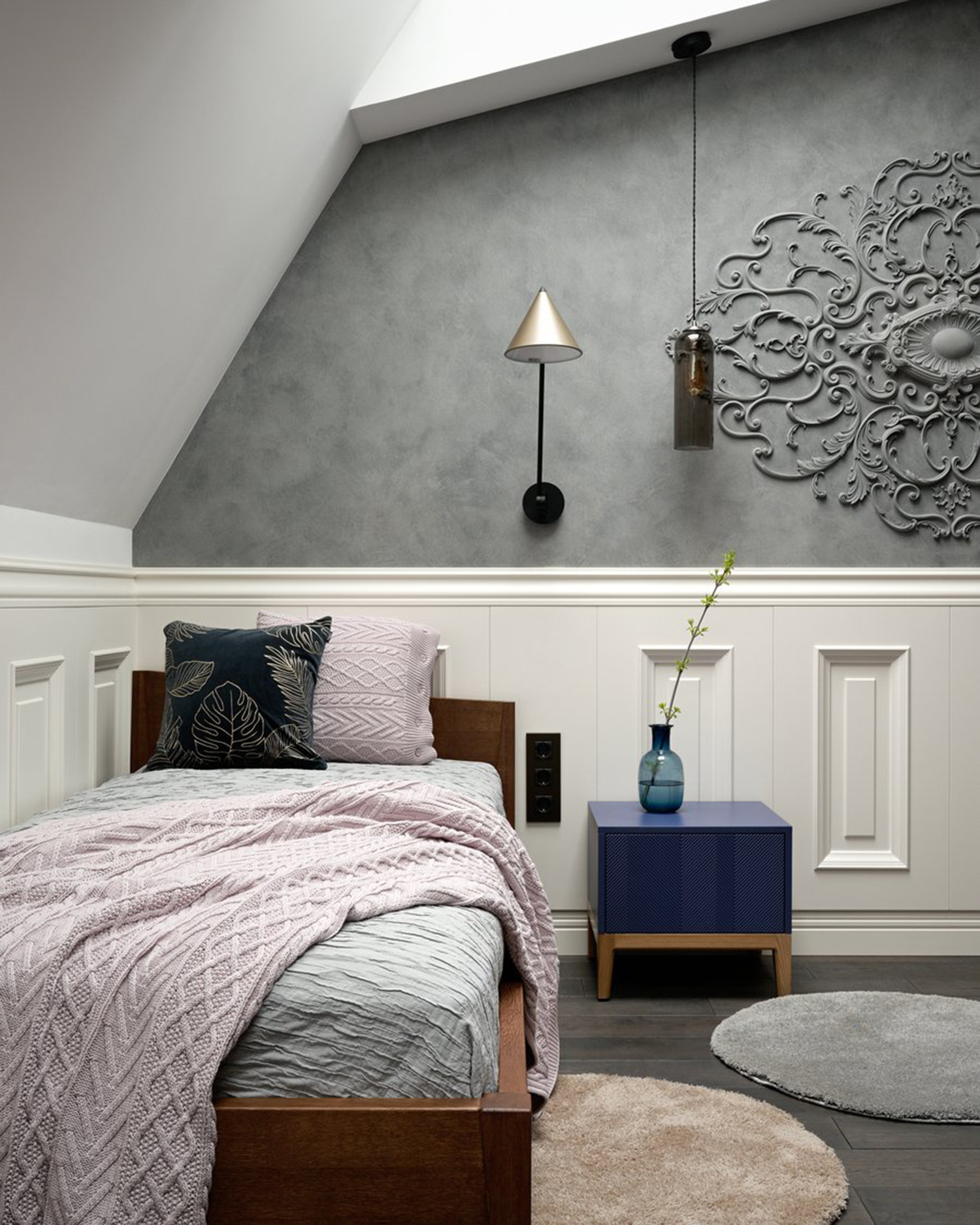 Мансарда с камином «Петербургский флёр»