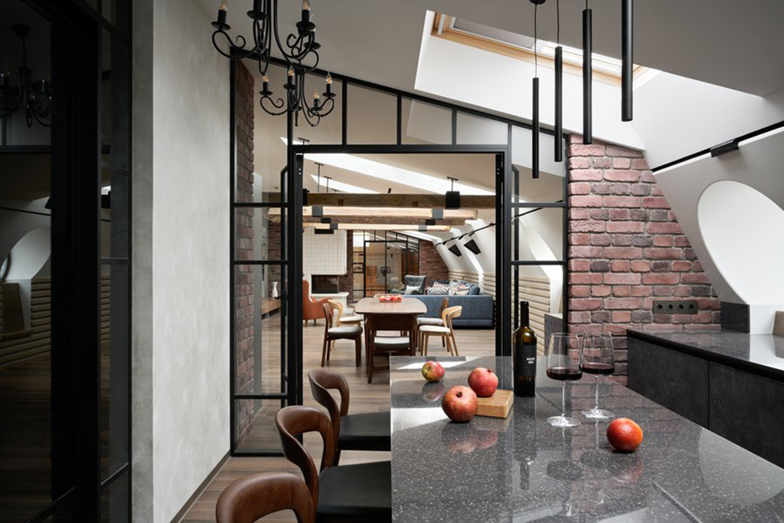 Мансарда с камином «Петербургский флёр»