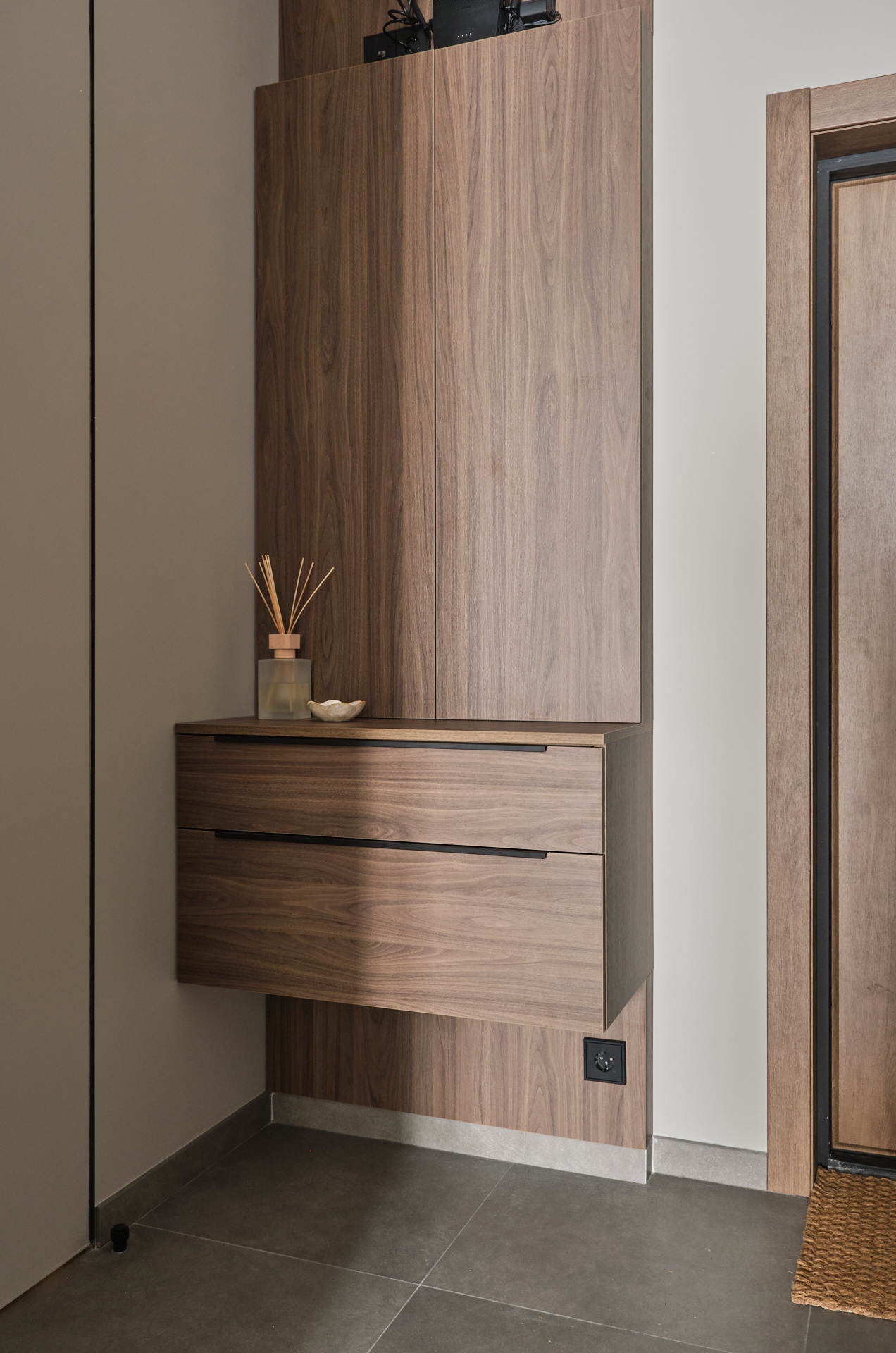 квартира для молодой девушки