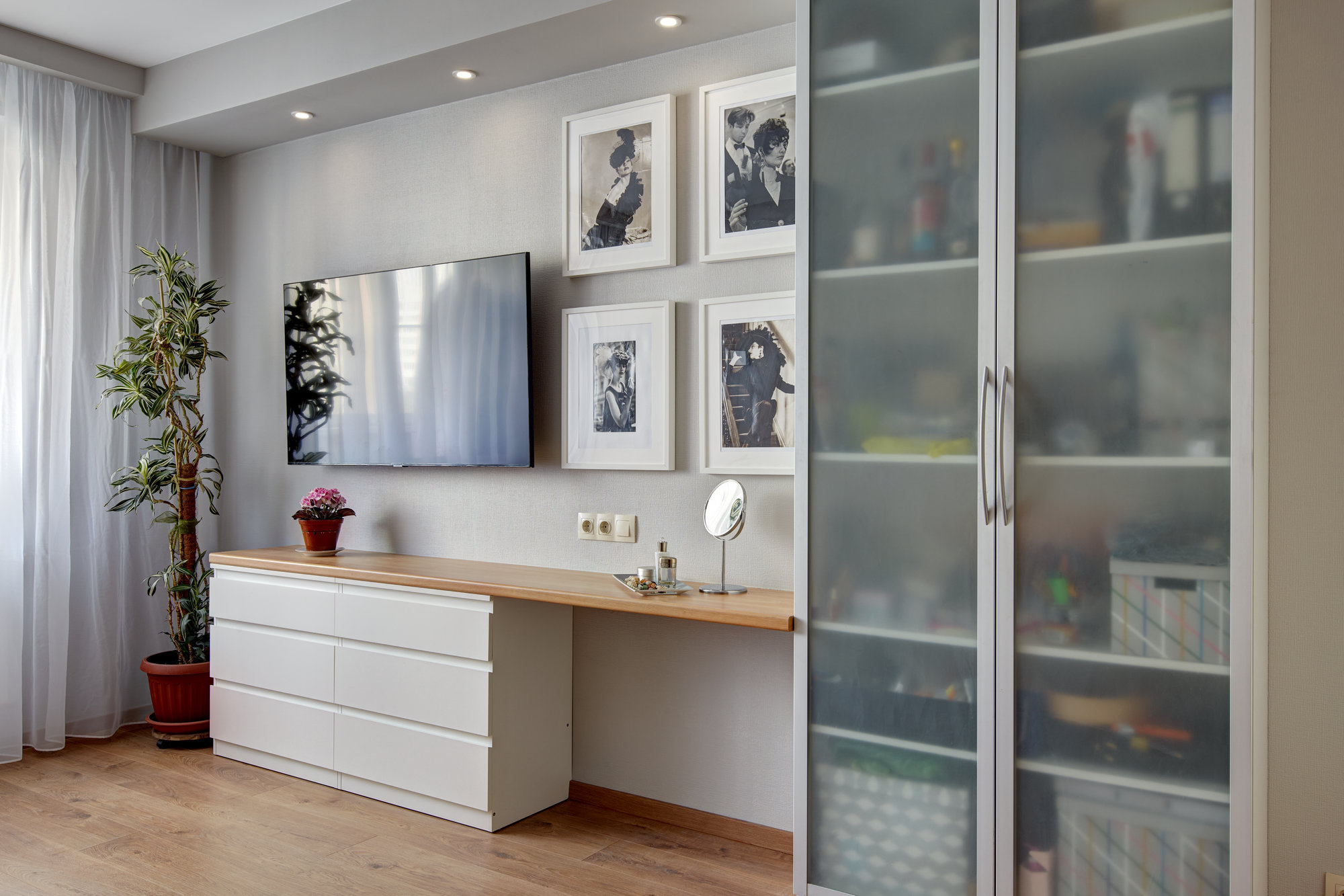 Обложка проекта: комната подруги