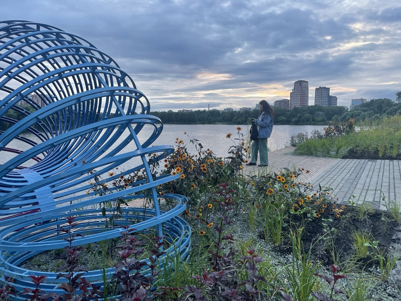 Пружины, городская инсталляция