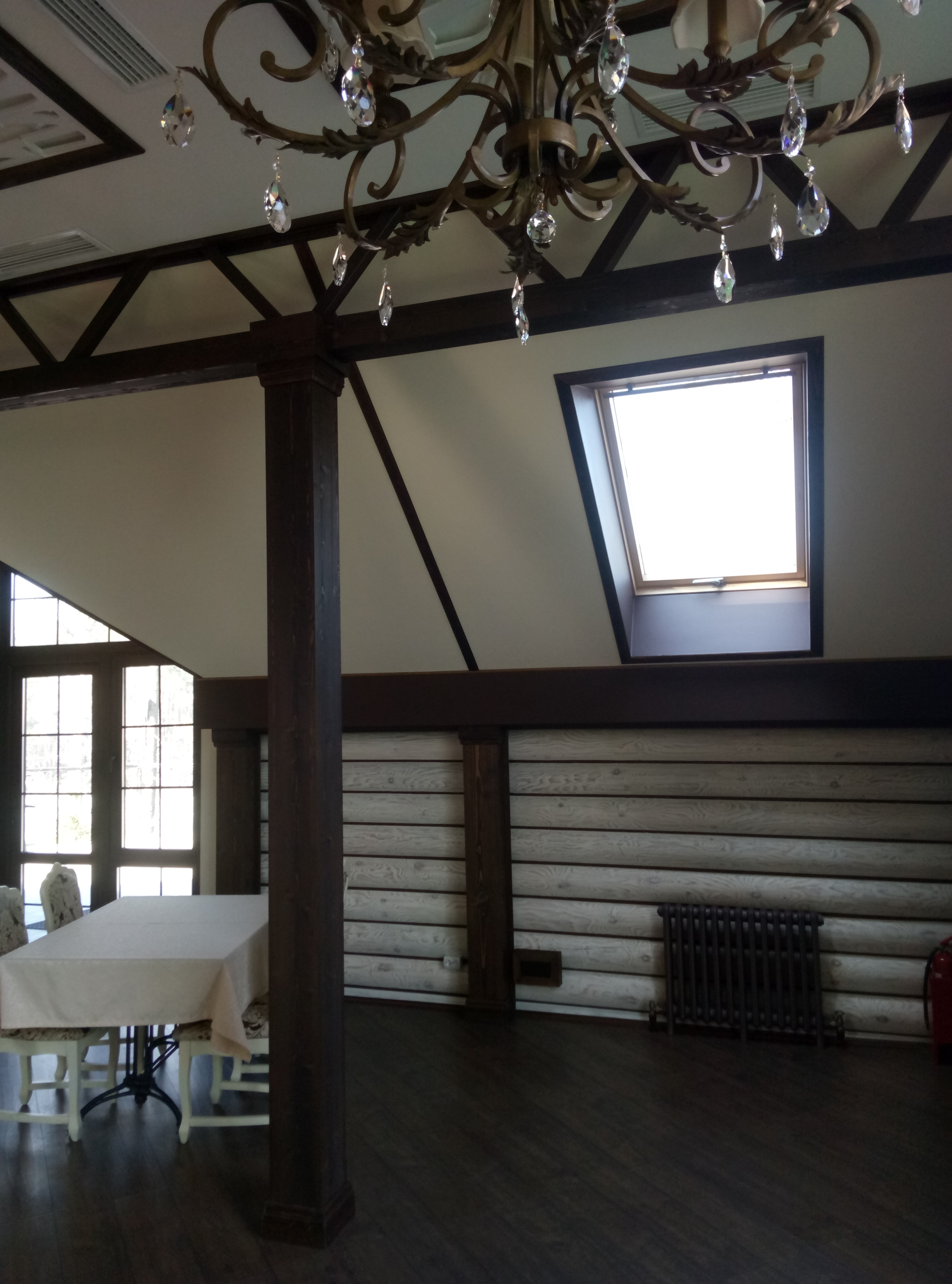 Ресторан, банкетный зал за городом.