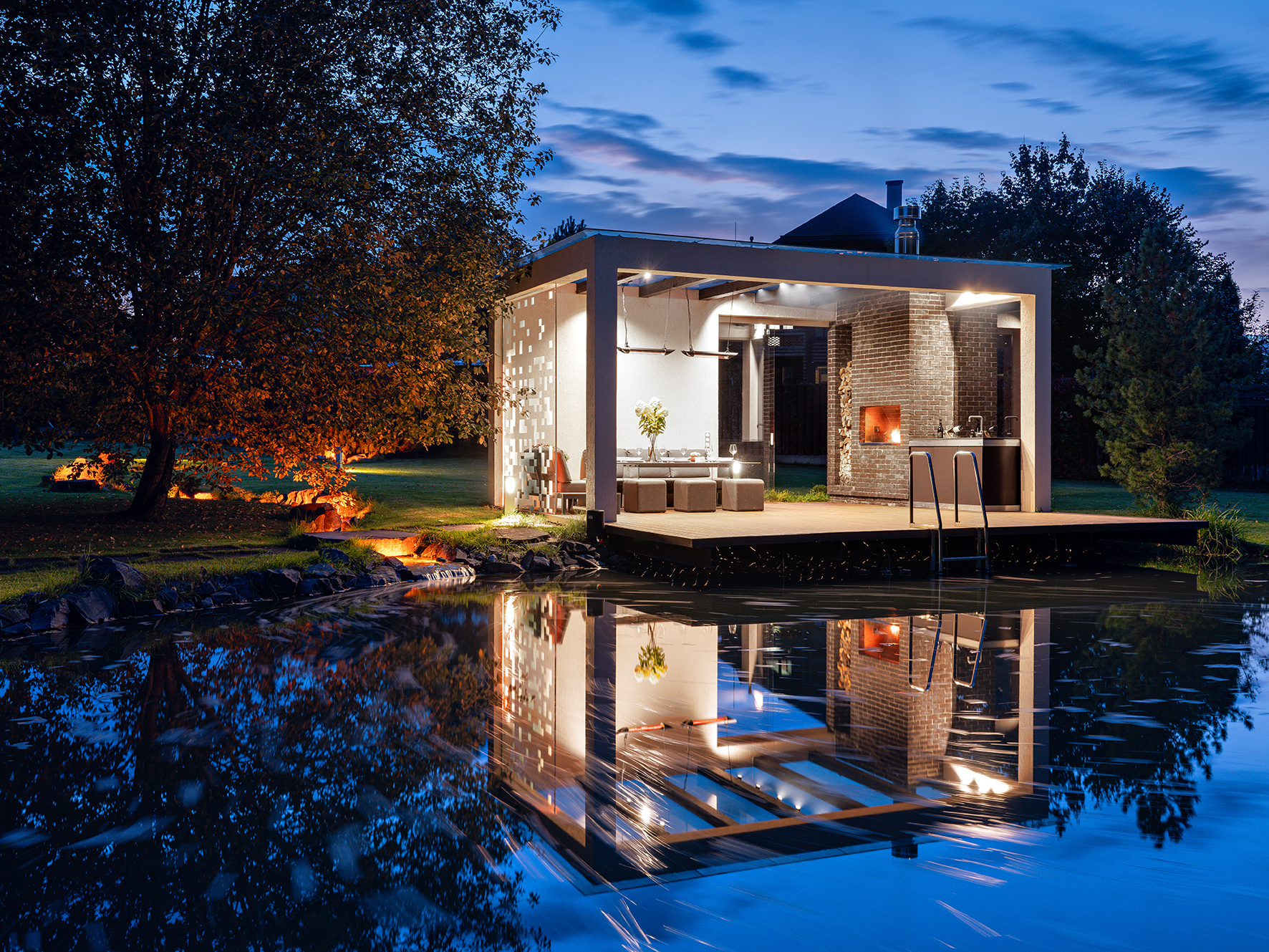 Современная беседка