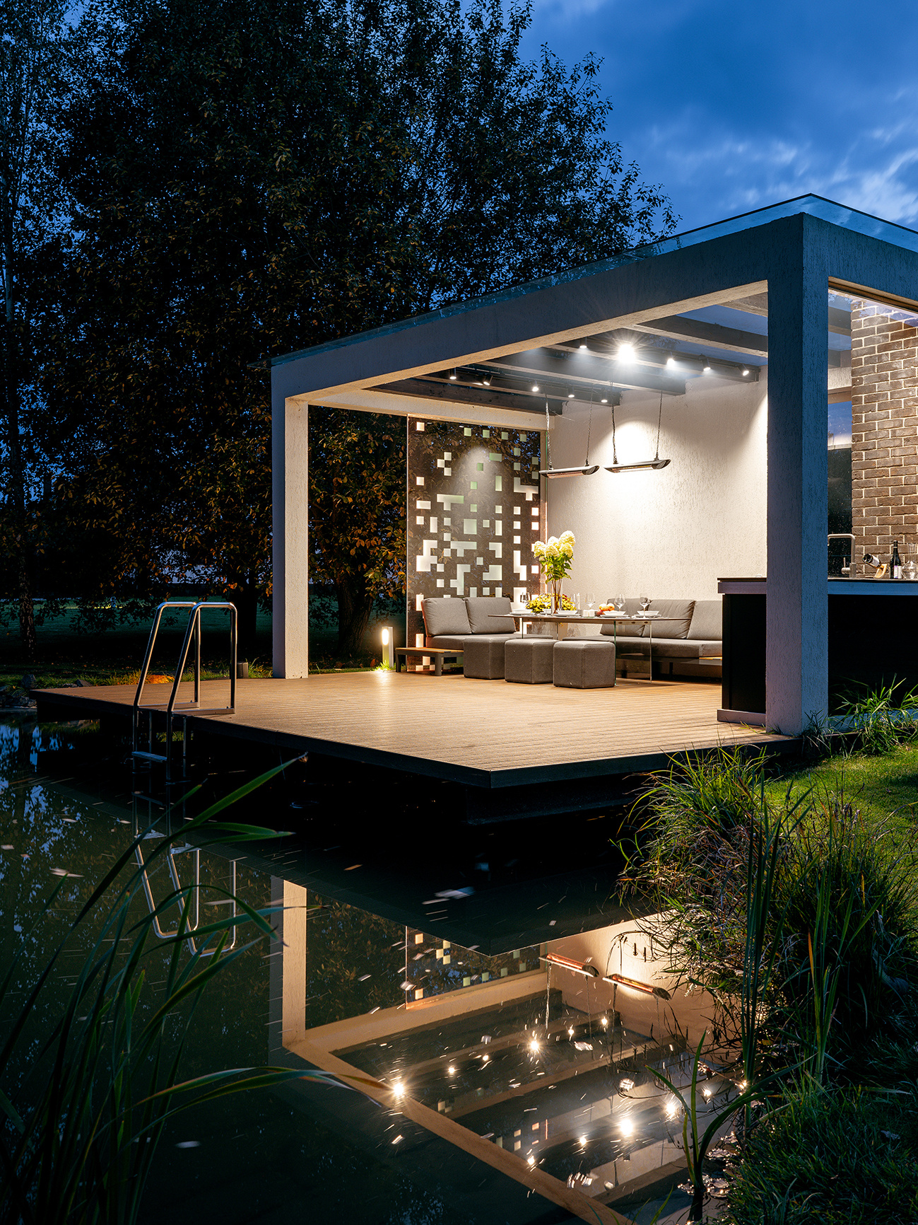 Современная беседка