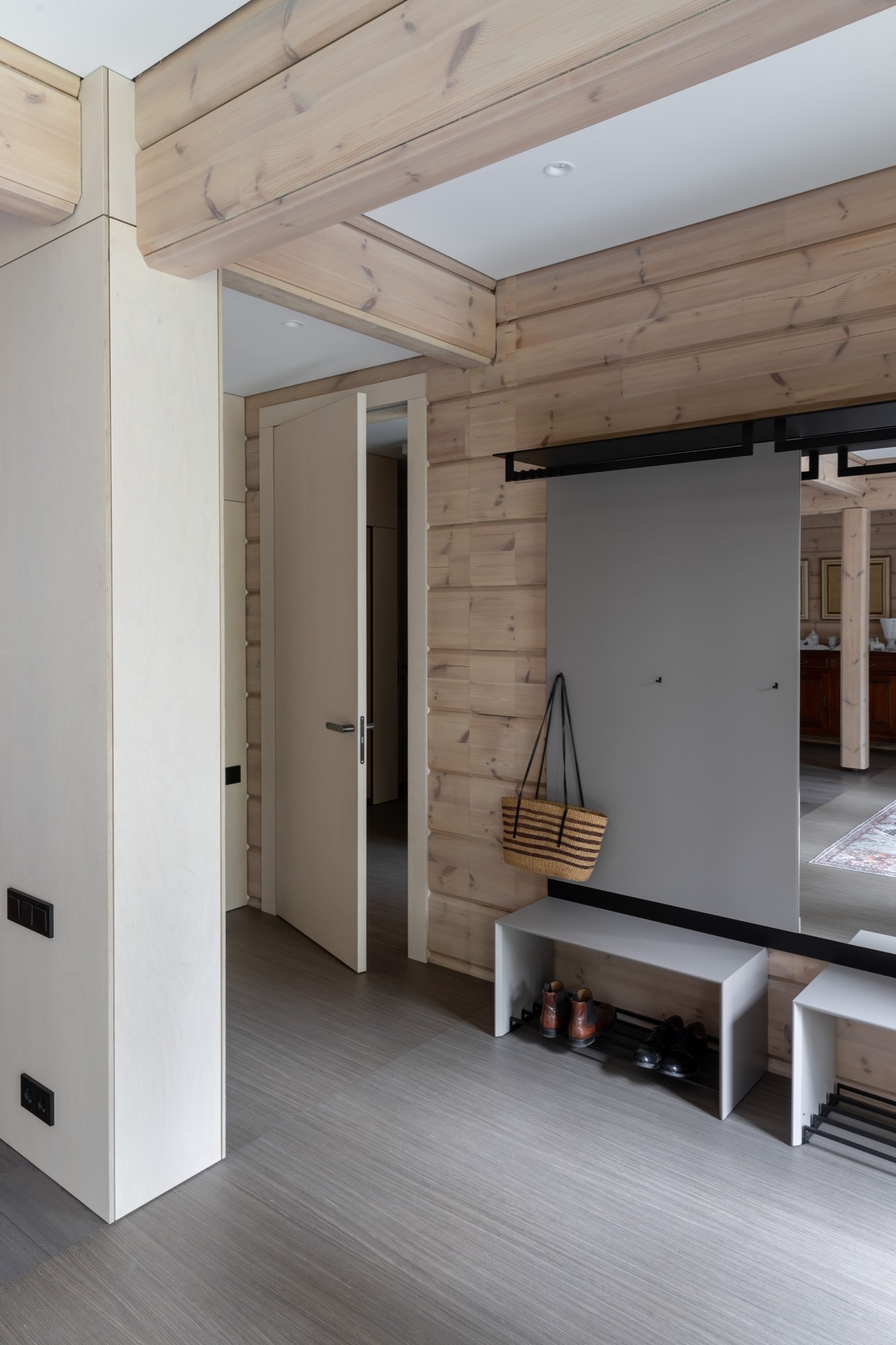 Двери в дом Honka