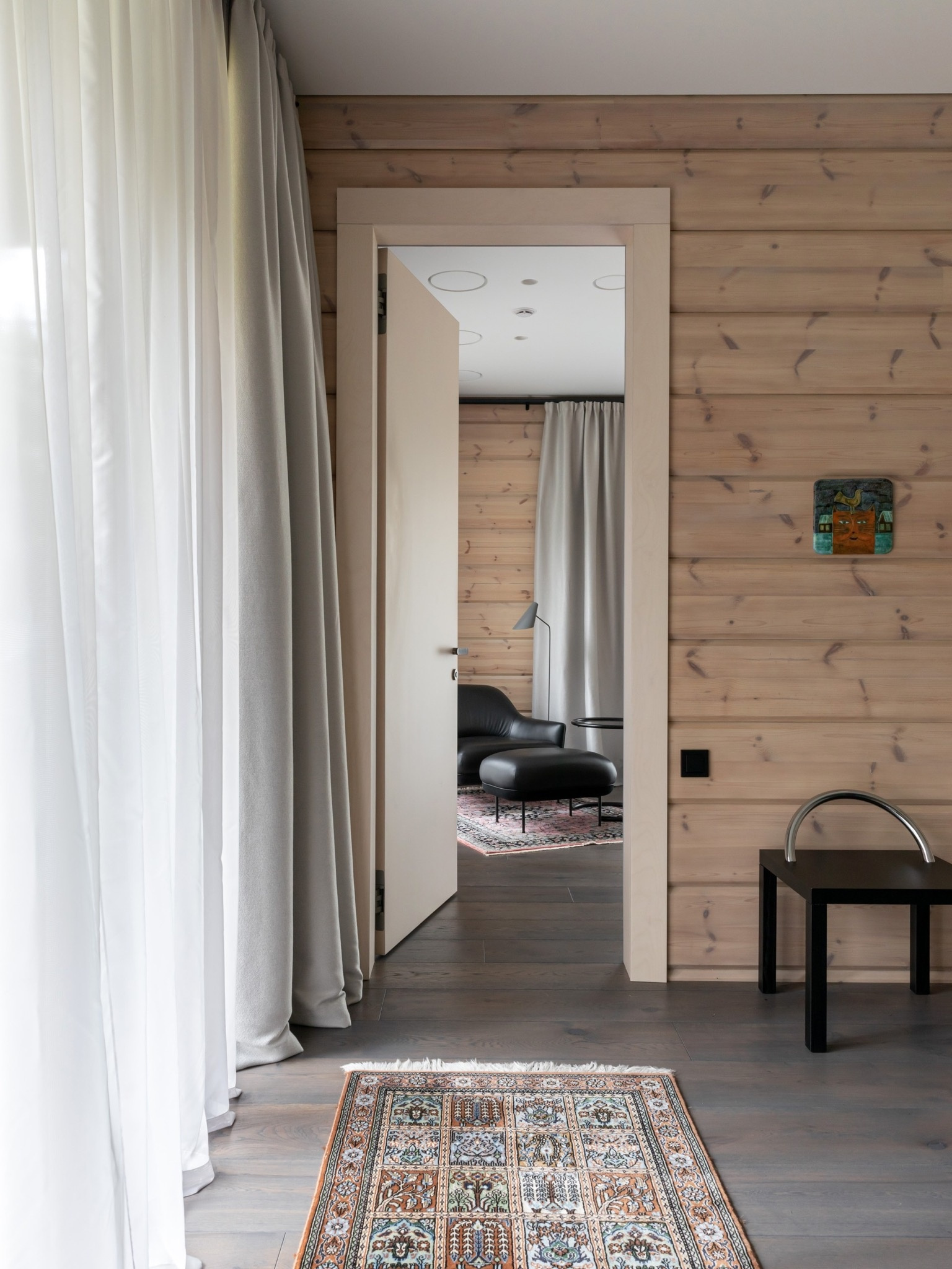 Двери в дом Honka